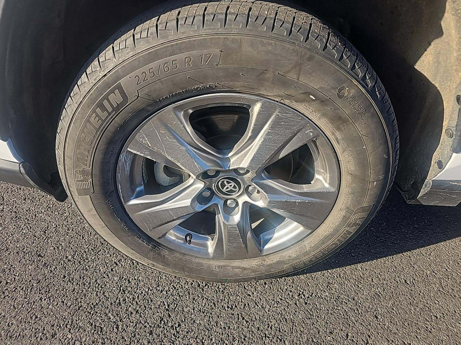 2024 Toyota RAV4 Hybrid XLE AWD