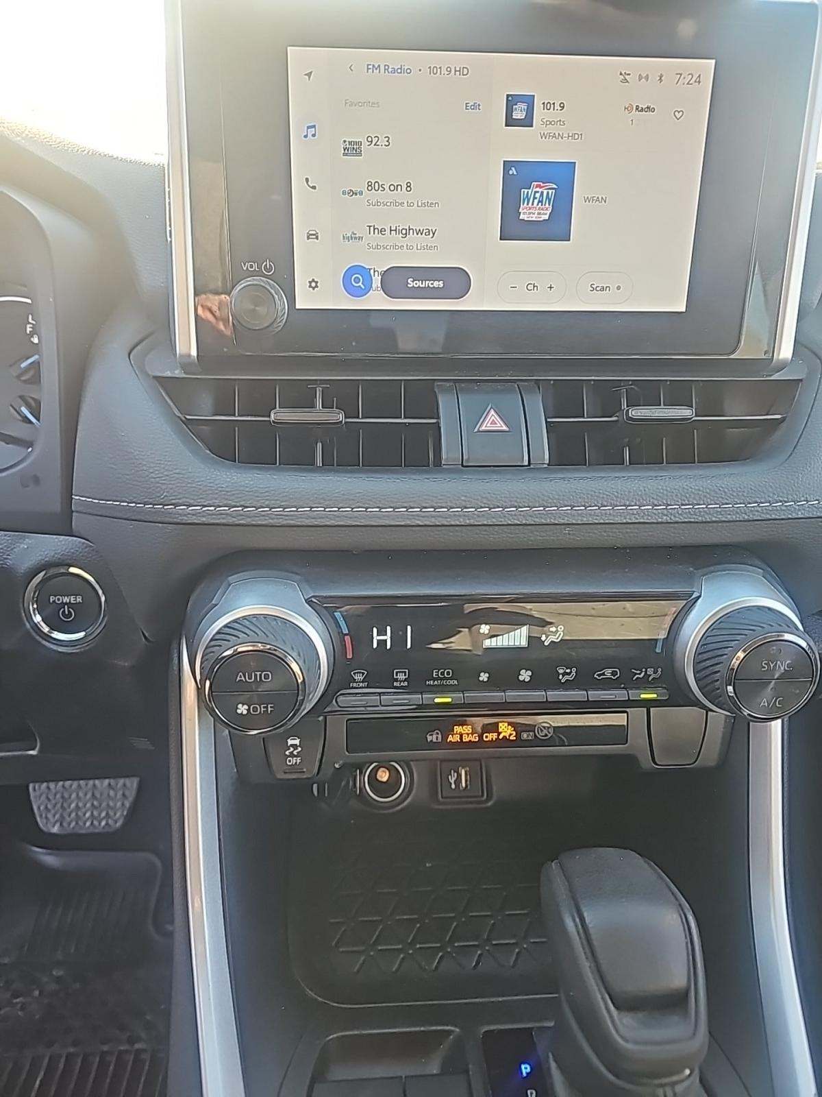 2024 Toyota RAV4 Hybrid XLE AWD