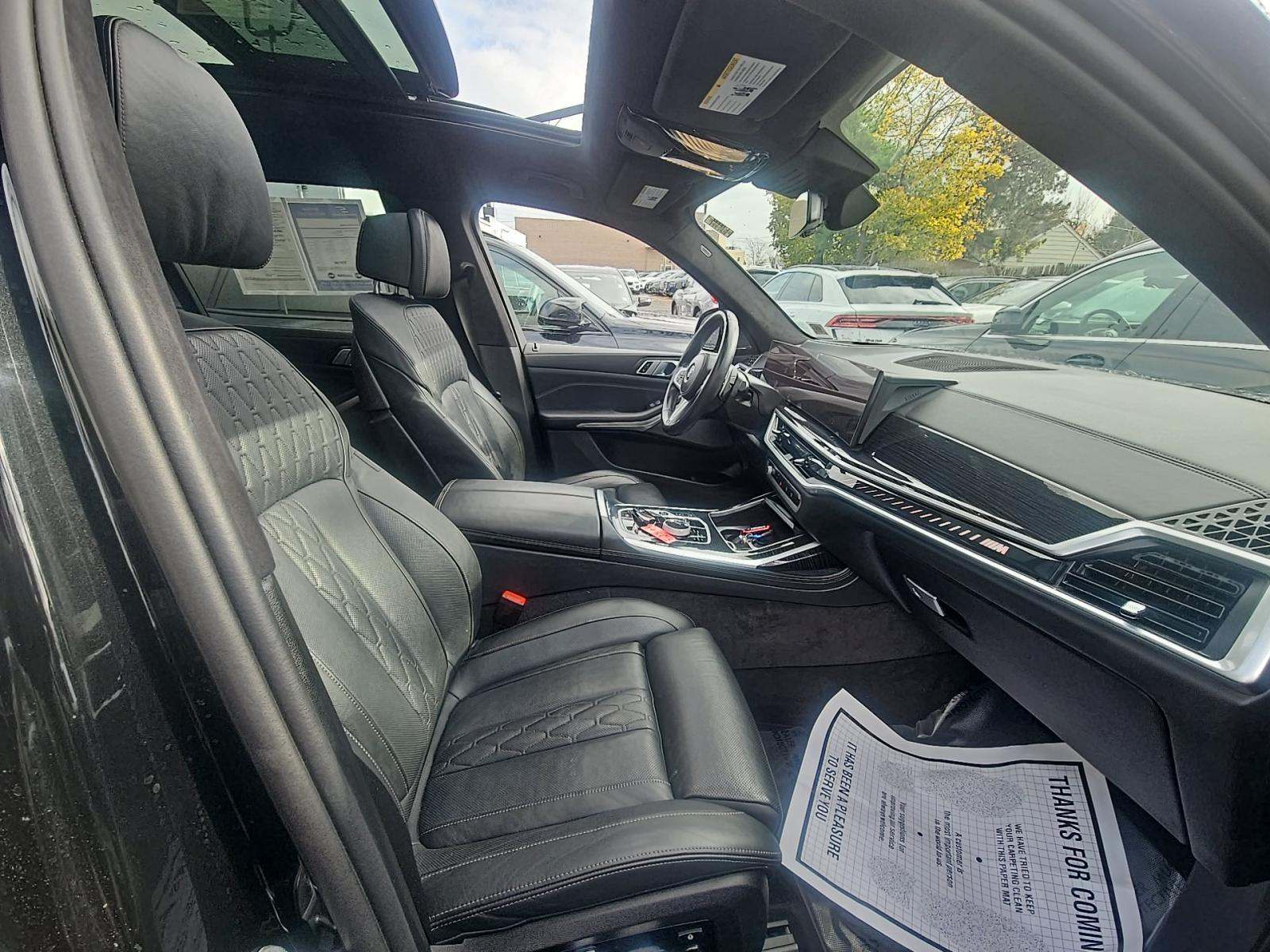 2025 BMW X7 M60i AWD