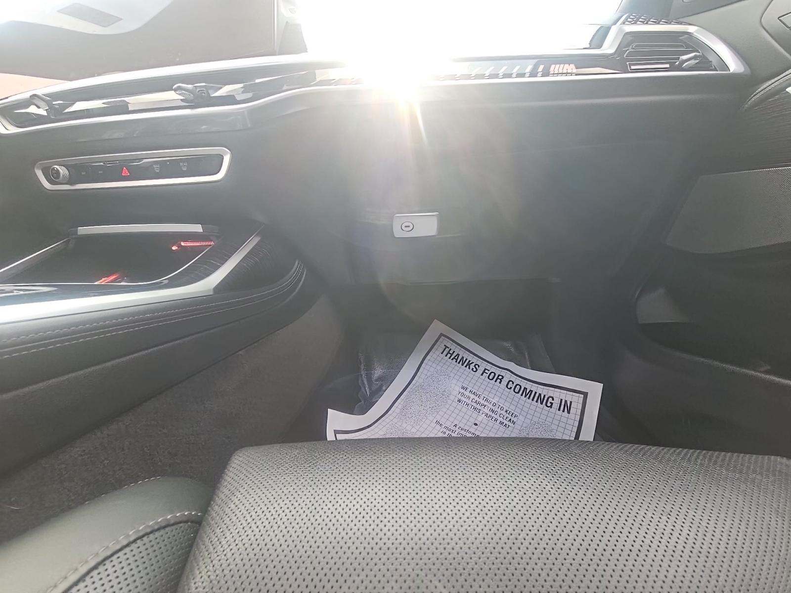 2025 BMW X7 M60i AWD