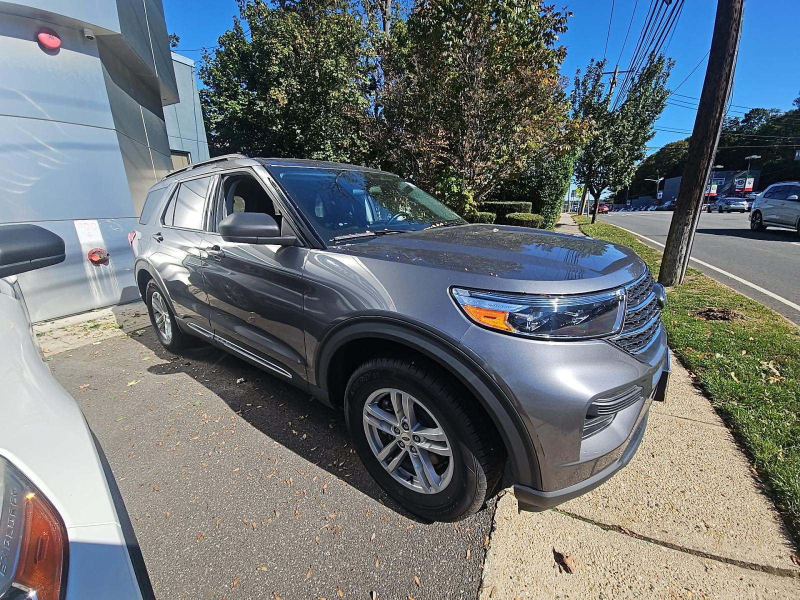 2022 Ford Explorer XLT AWD