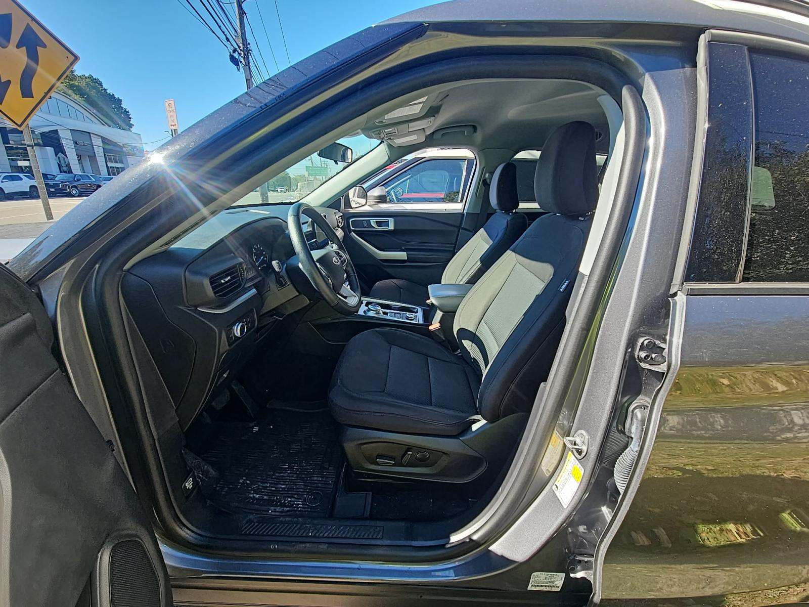 2022 Ford Explorer XLT AWD