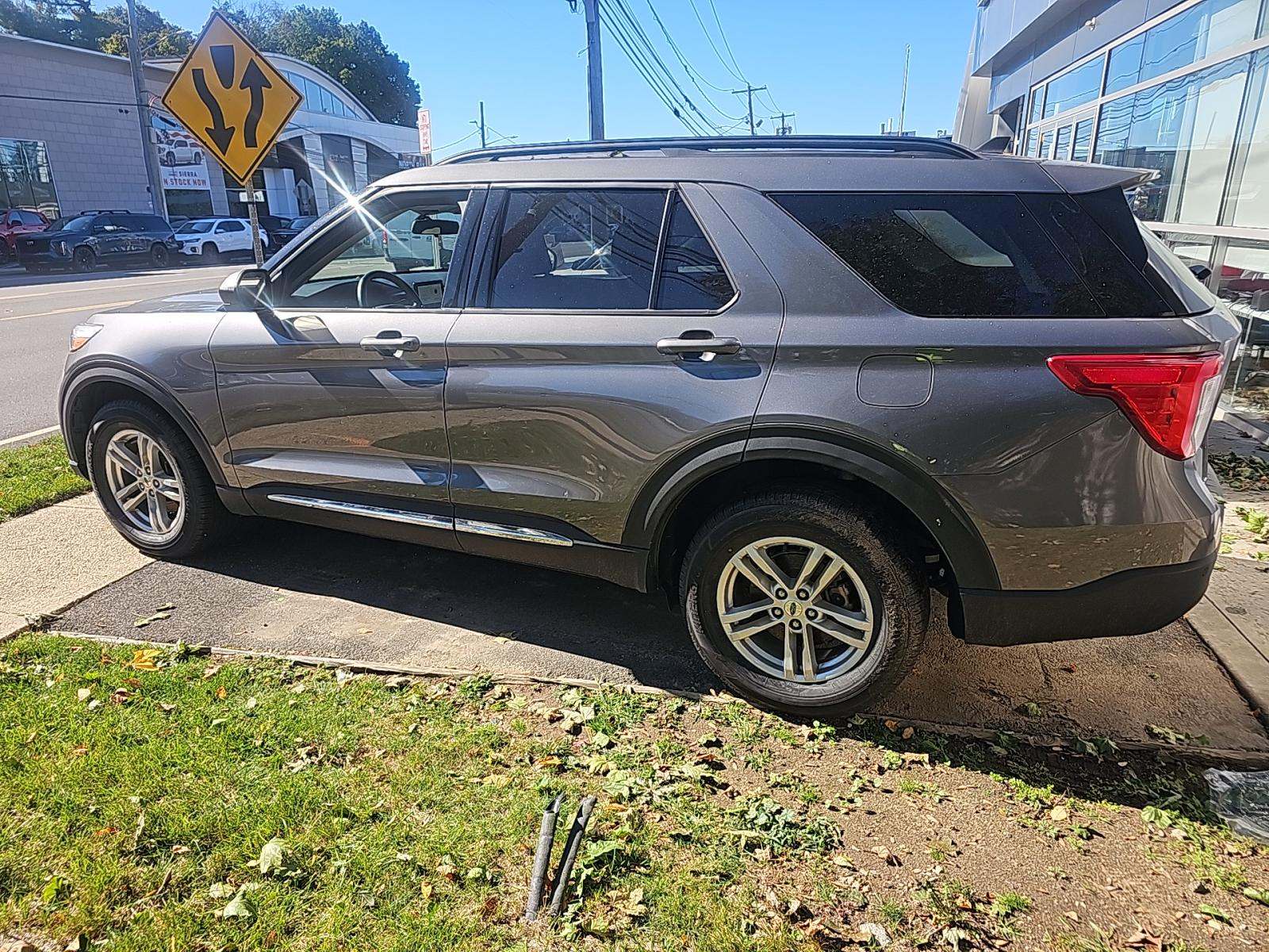 2022 Ford Explorer XLT AWD