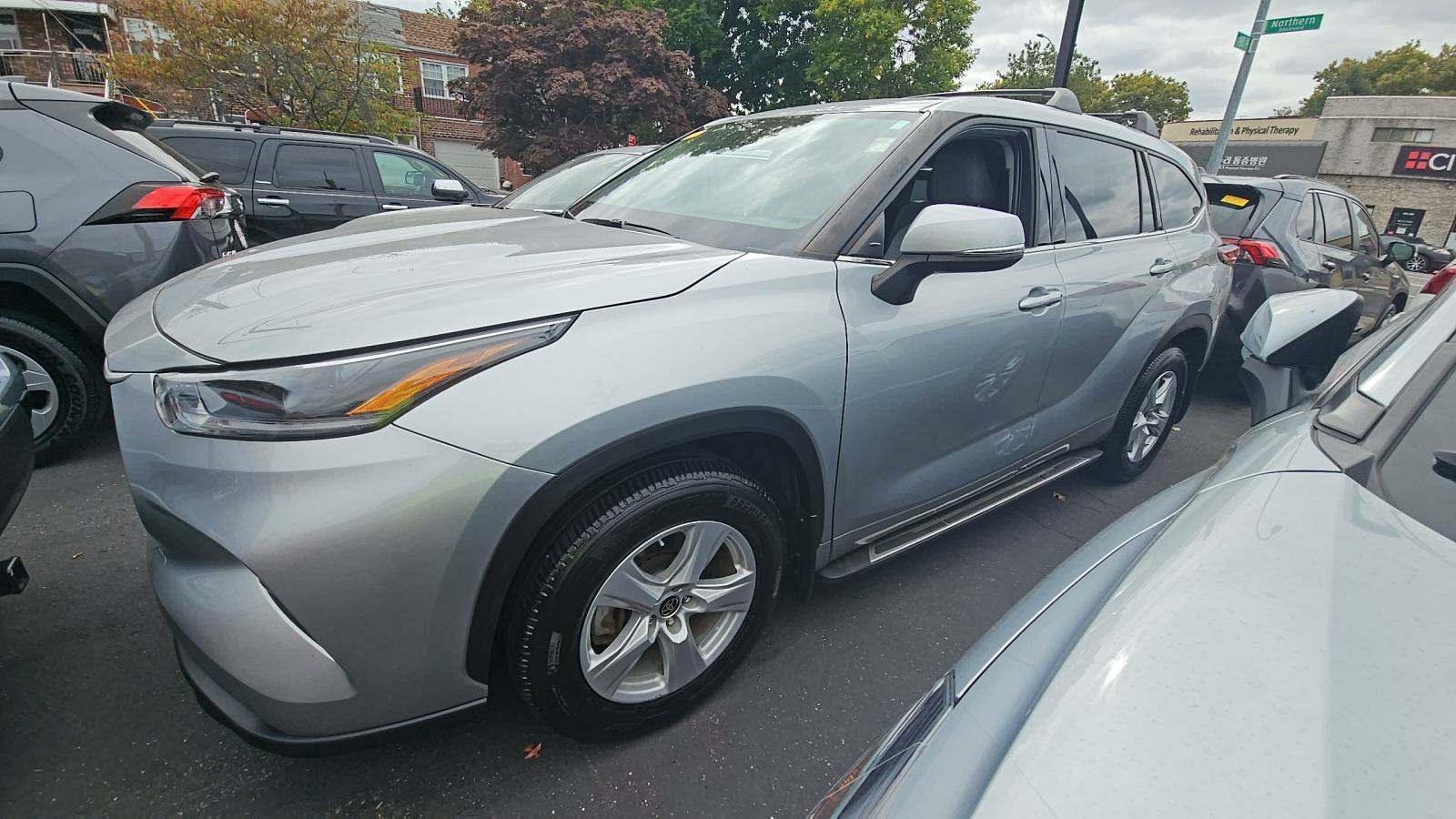 2021 Toyota Highlander LE