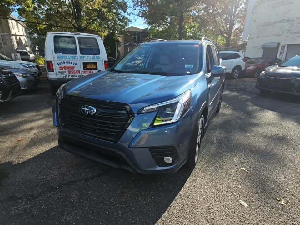 2022 Subaru Forester Premium AWD