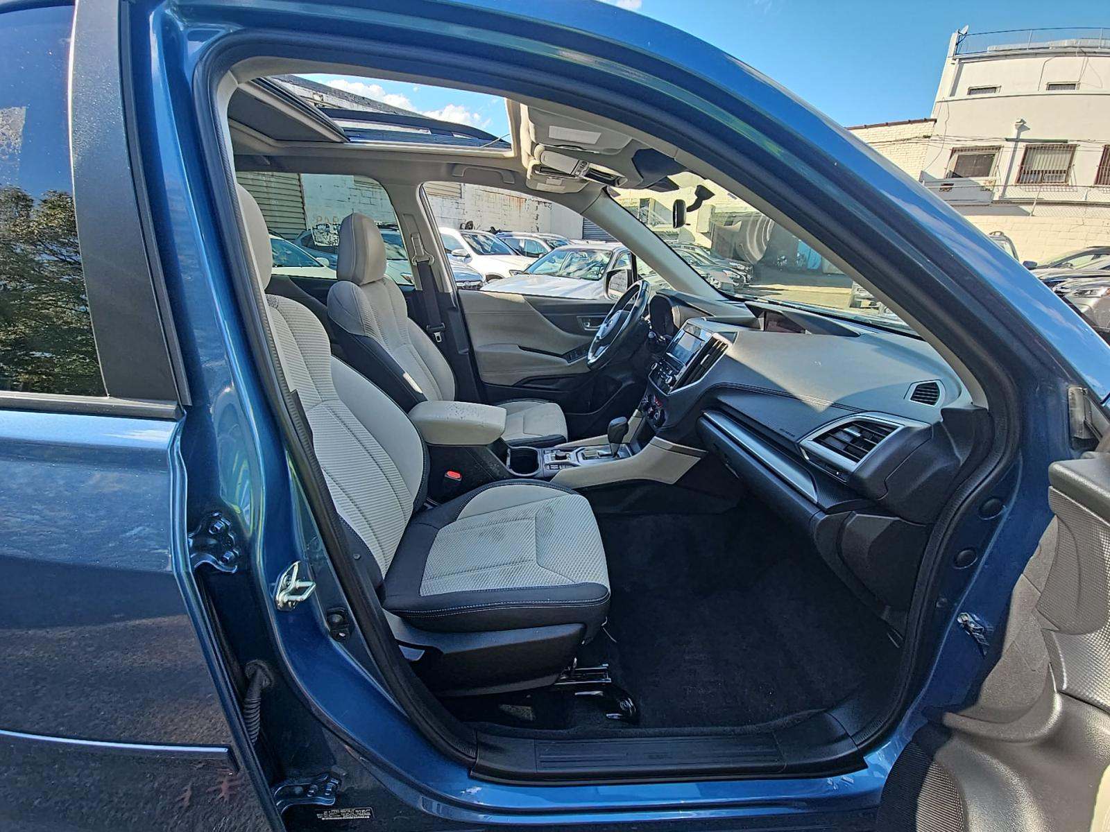 2022 Subaru Forester Premium AWD