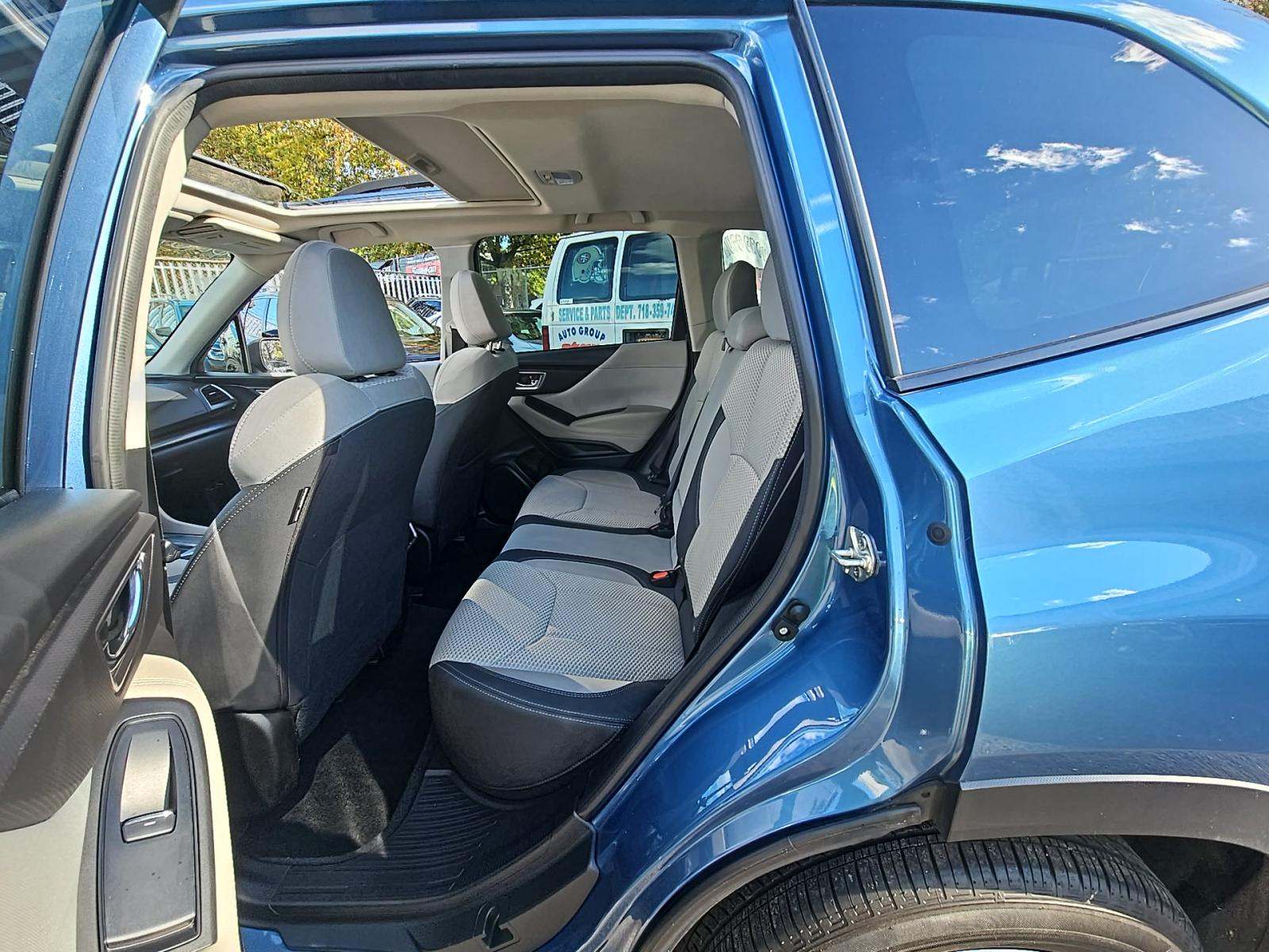 2022 Subaru Forester Premium AWD