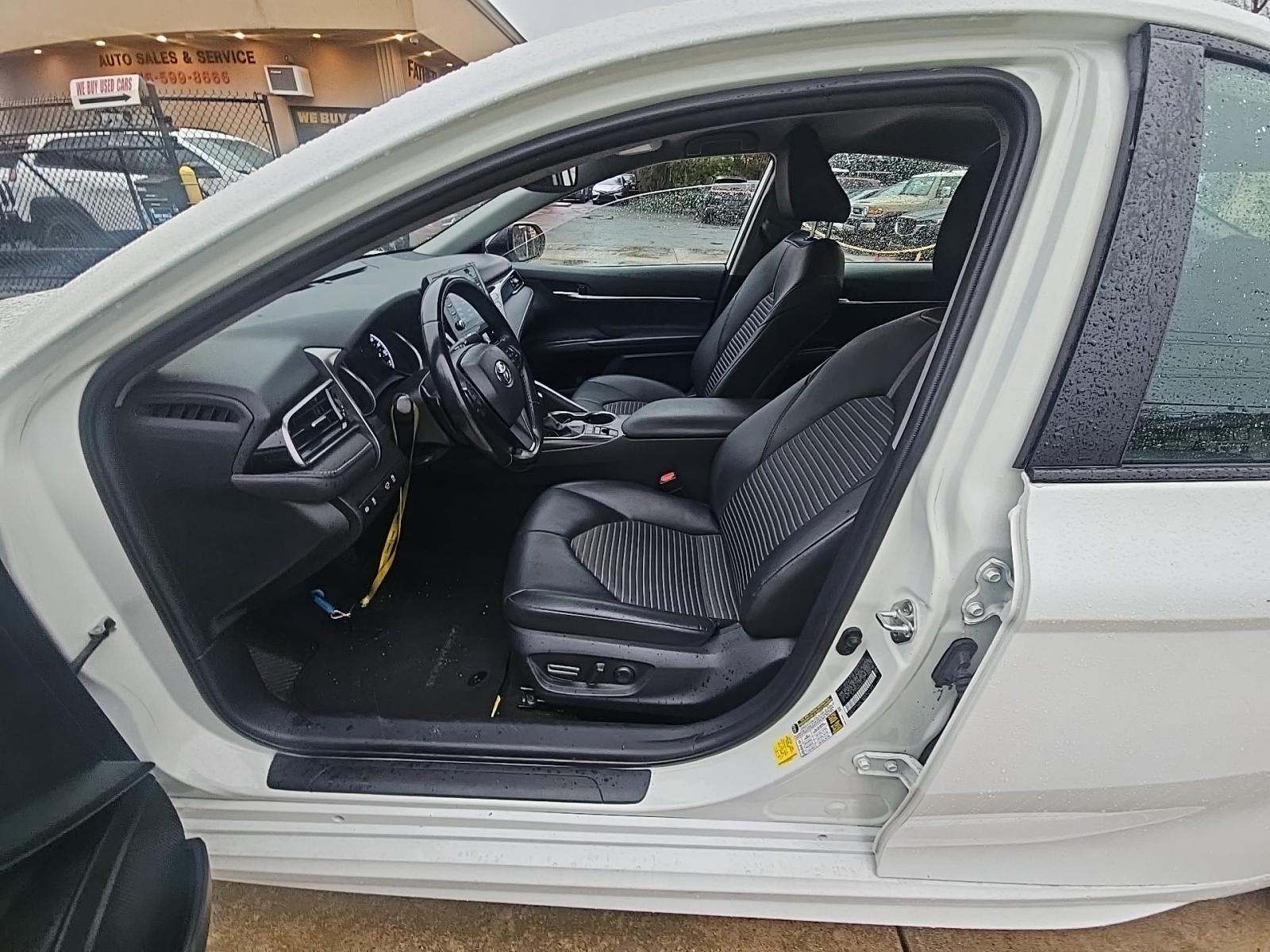 2022 Toyota Camry Hybrid Nightshade FWD