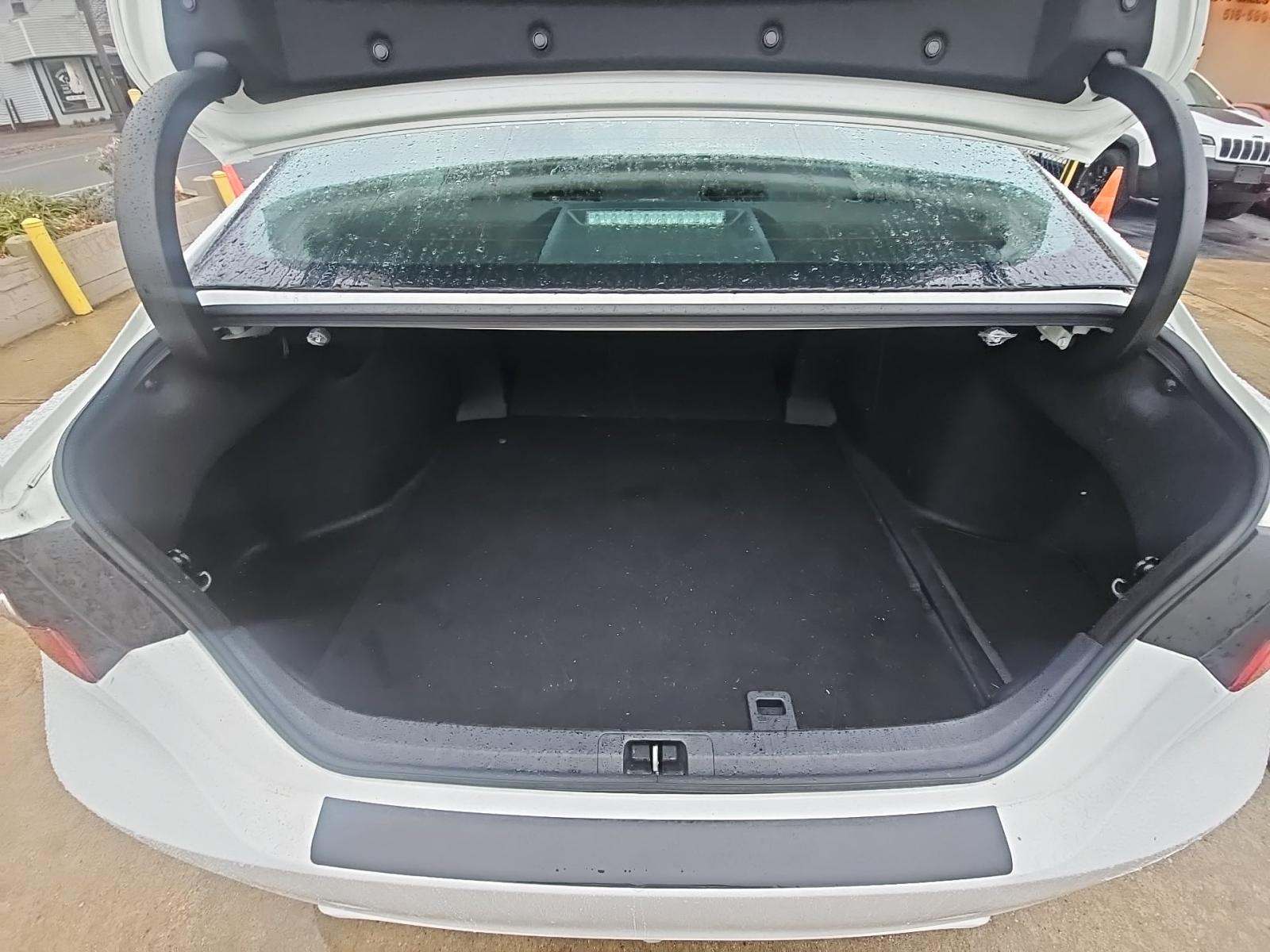 2022 Toyota Camry Hybrid Nightshade FWD