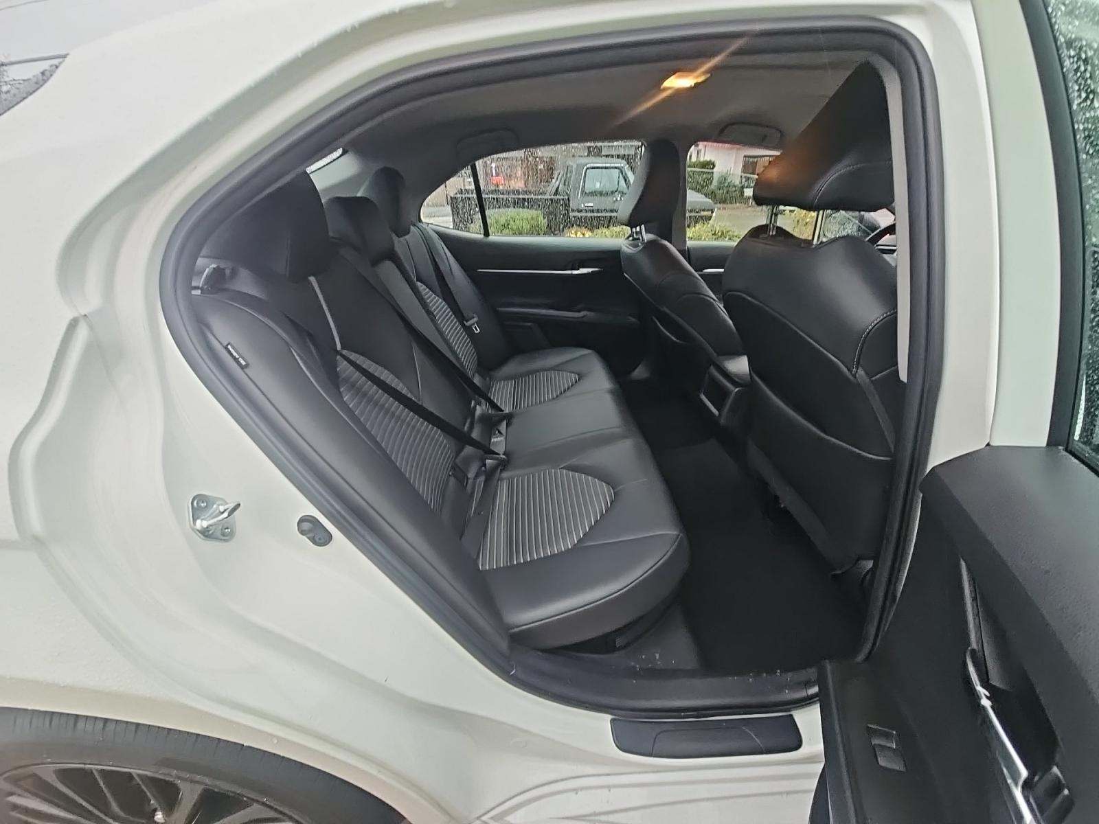 2022 Toyota Camry Hybrid Nightshade FWD