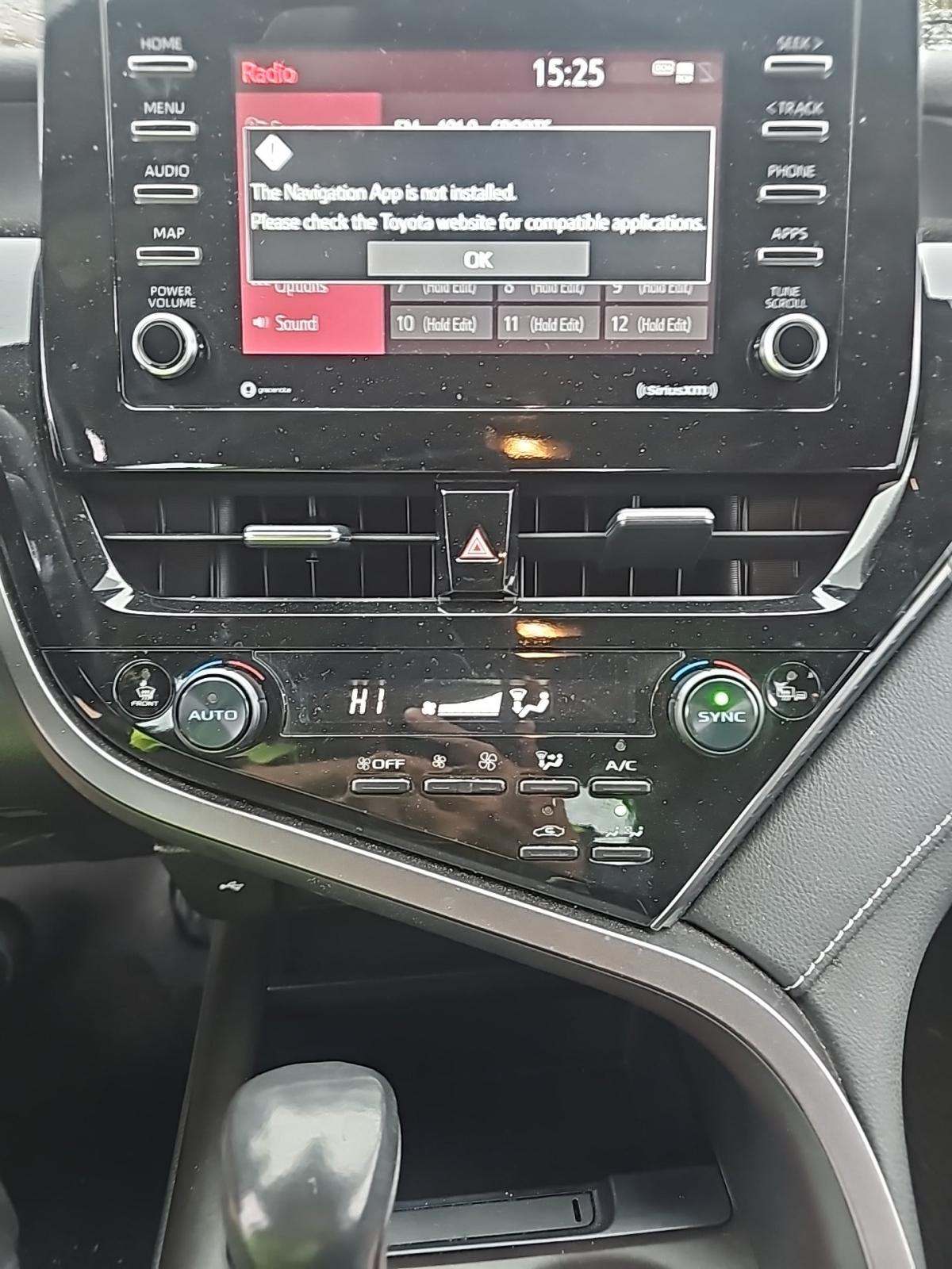 2022 Toyota Camry Hybrid Nightshade FWD