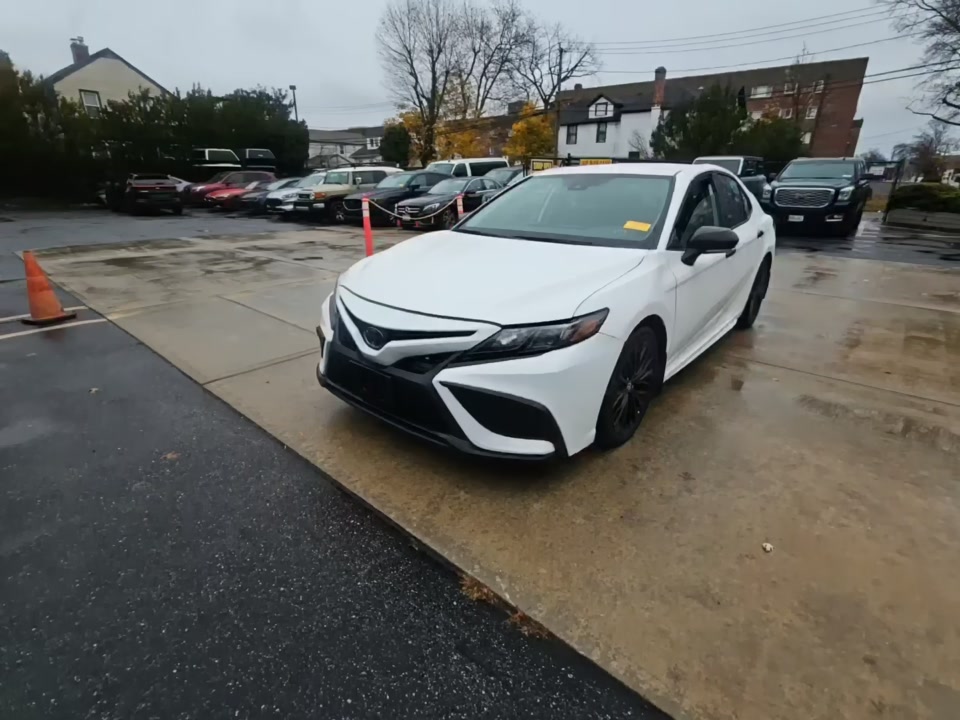 2022 Toyota Camry Hybrid Nightshade FWD
