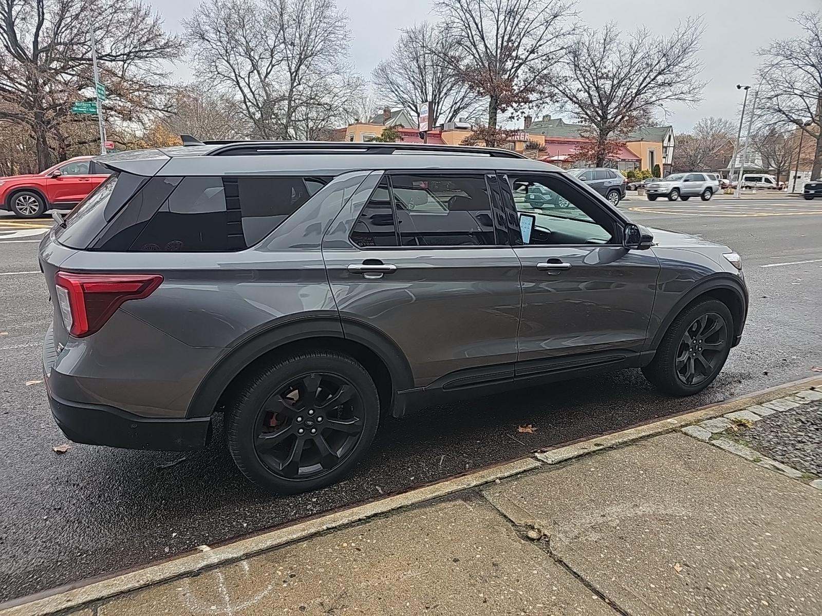 2022 Ford Explorer ST AWD