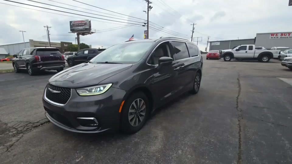 2021 Chrysler Pacifica Touring L 121.6
