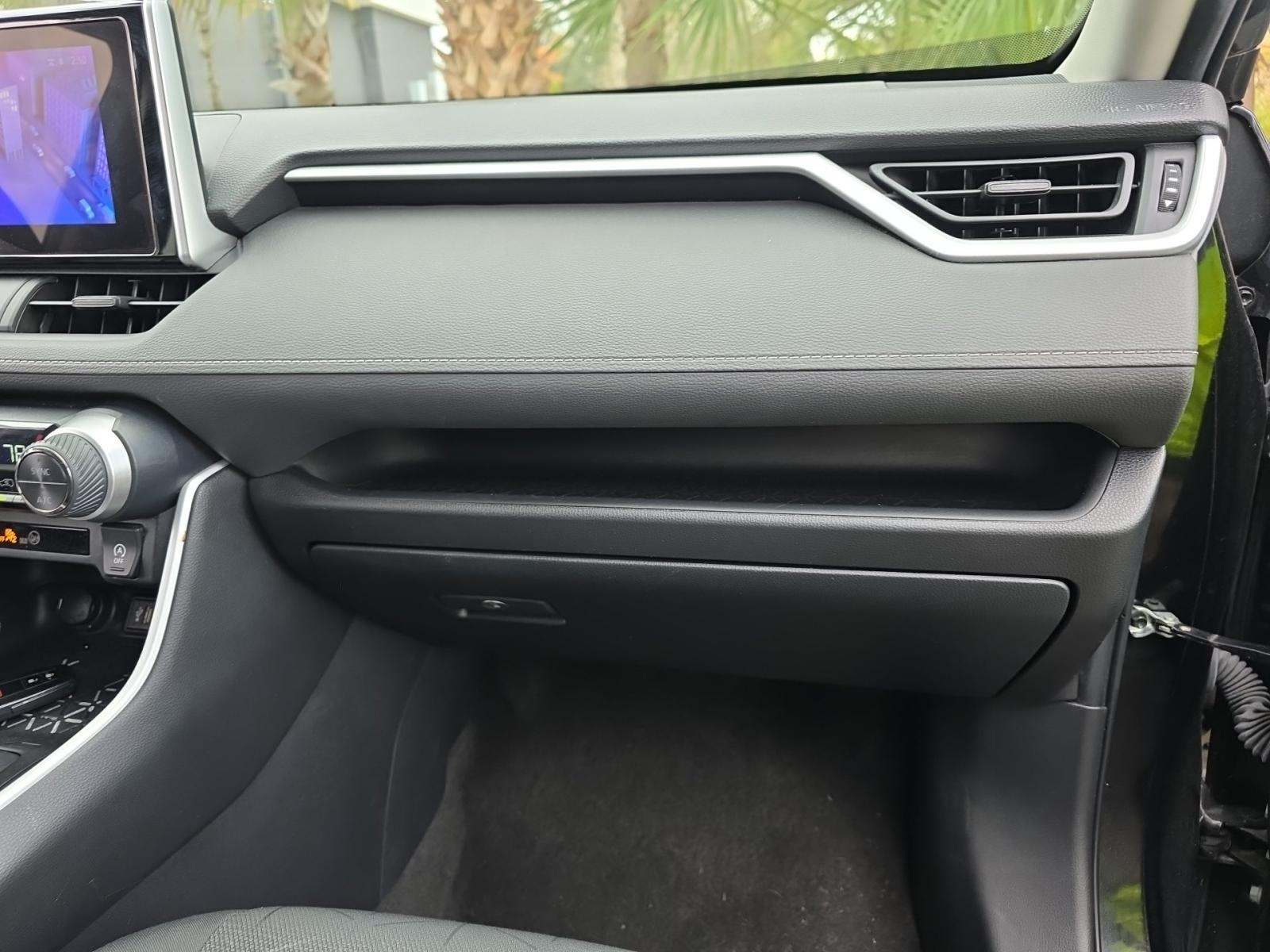 2023 Toyota RAV4 XLE AWD