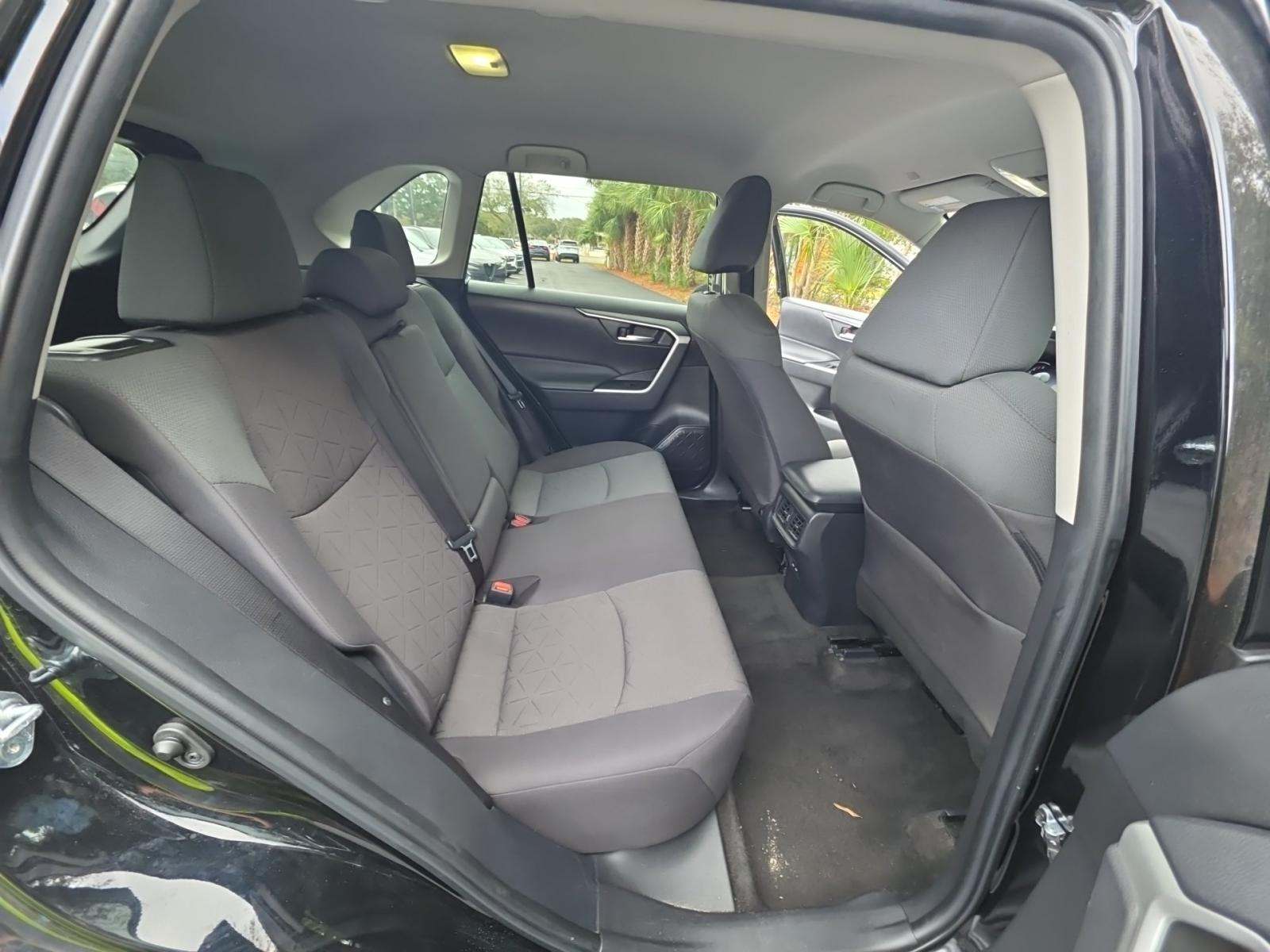 2023 Toyota RAV4 XLE AWD