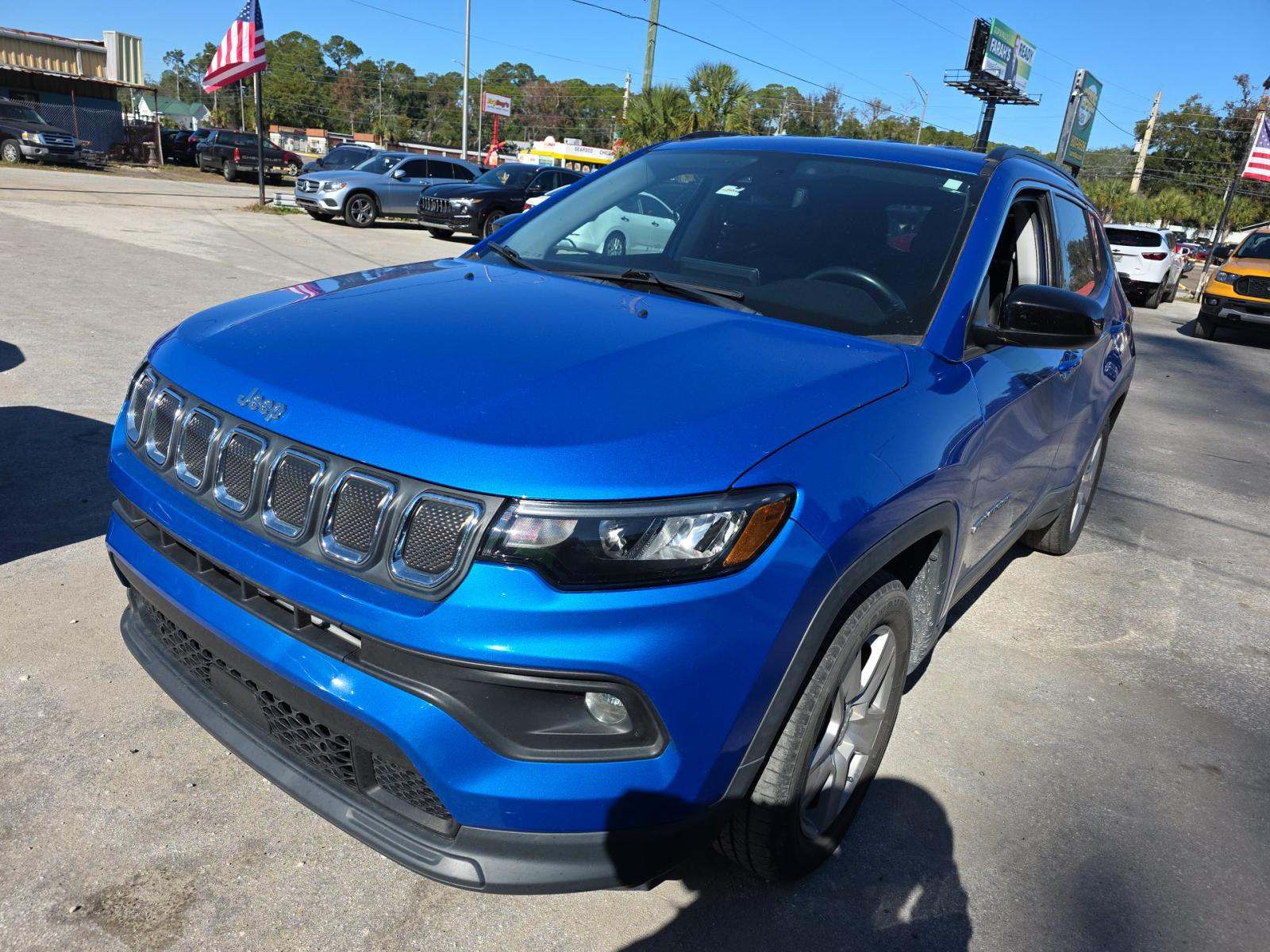 2022 Jeep Compass Latitude FWD
