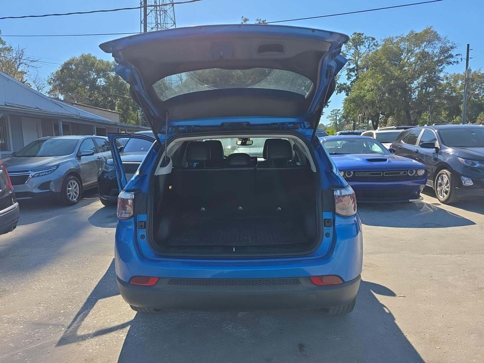 2022 Jeep Compass Latitude FWD