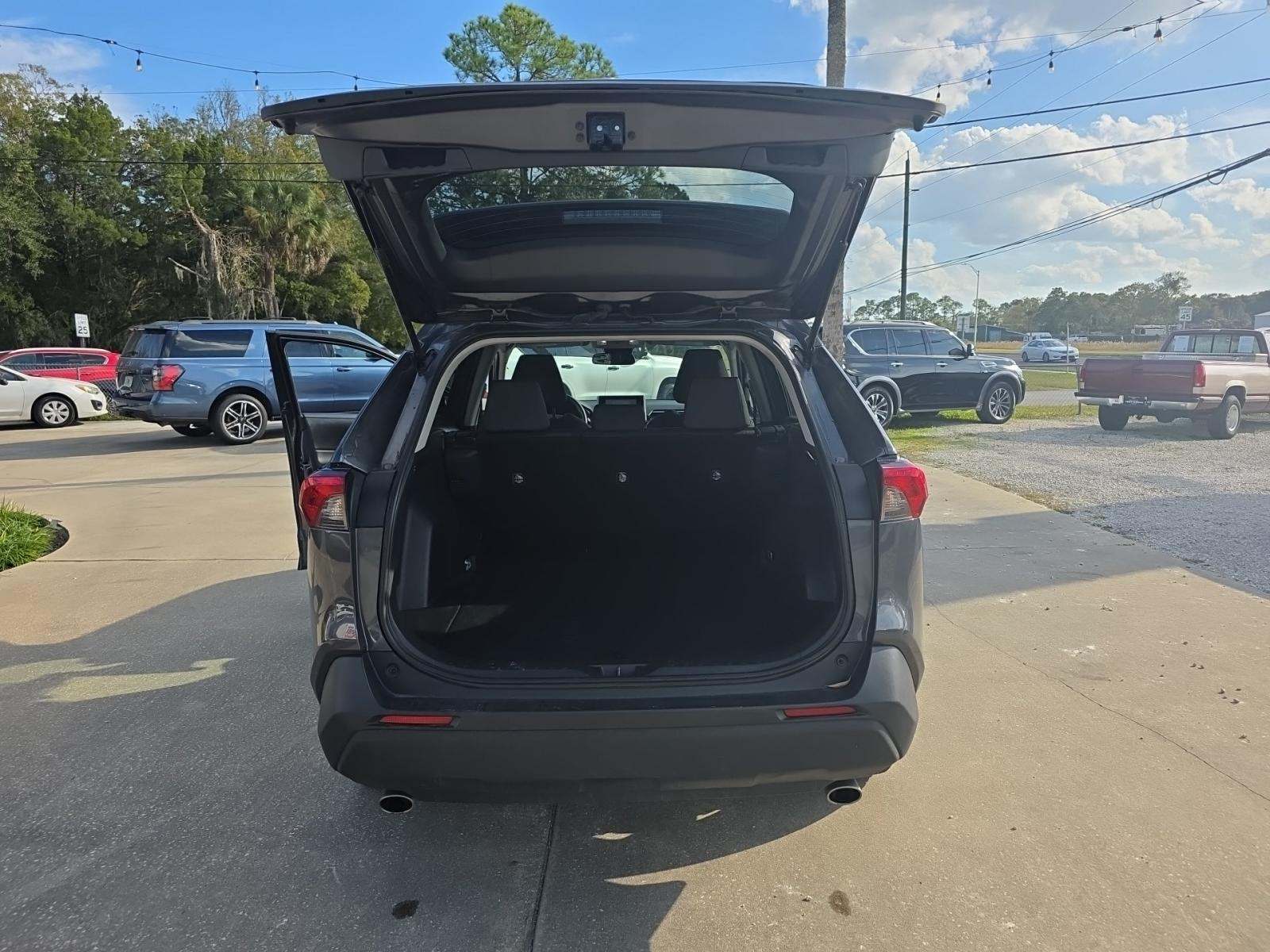 2023 Toyota RAV4 XLE AWD