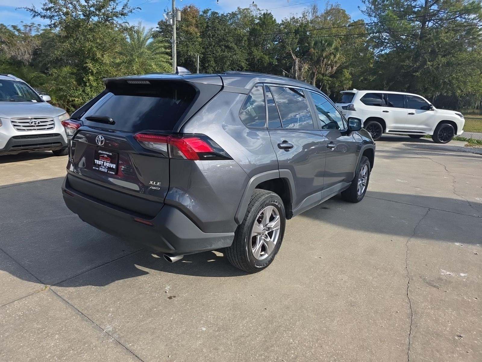 2023 Toyota RAV4 XLE AWD