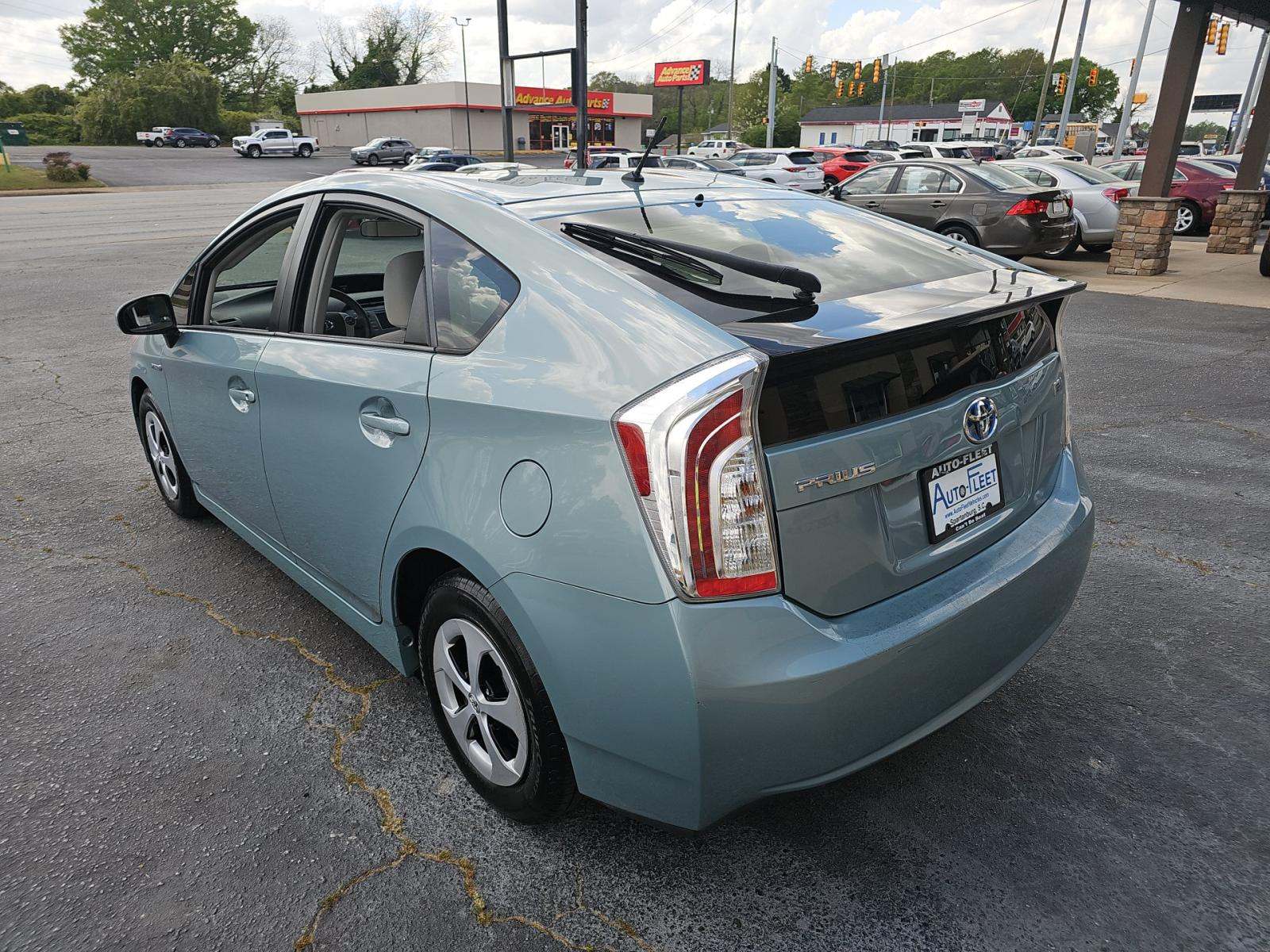 TOYOTA PRIUS - 2