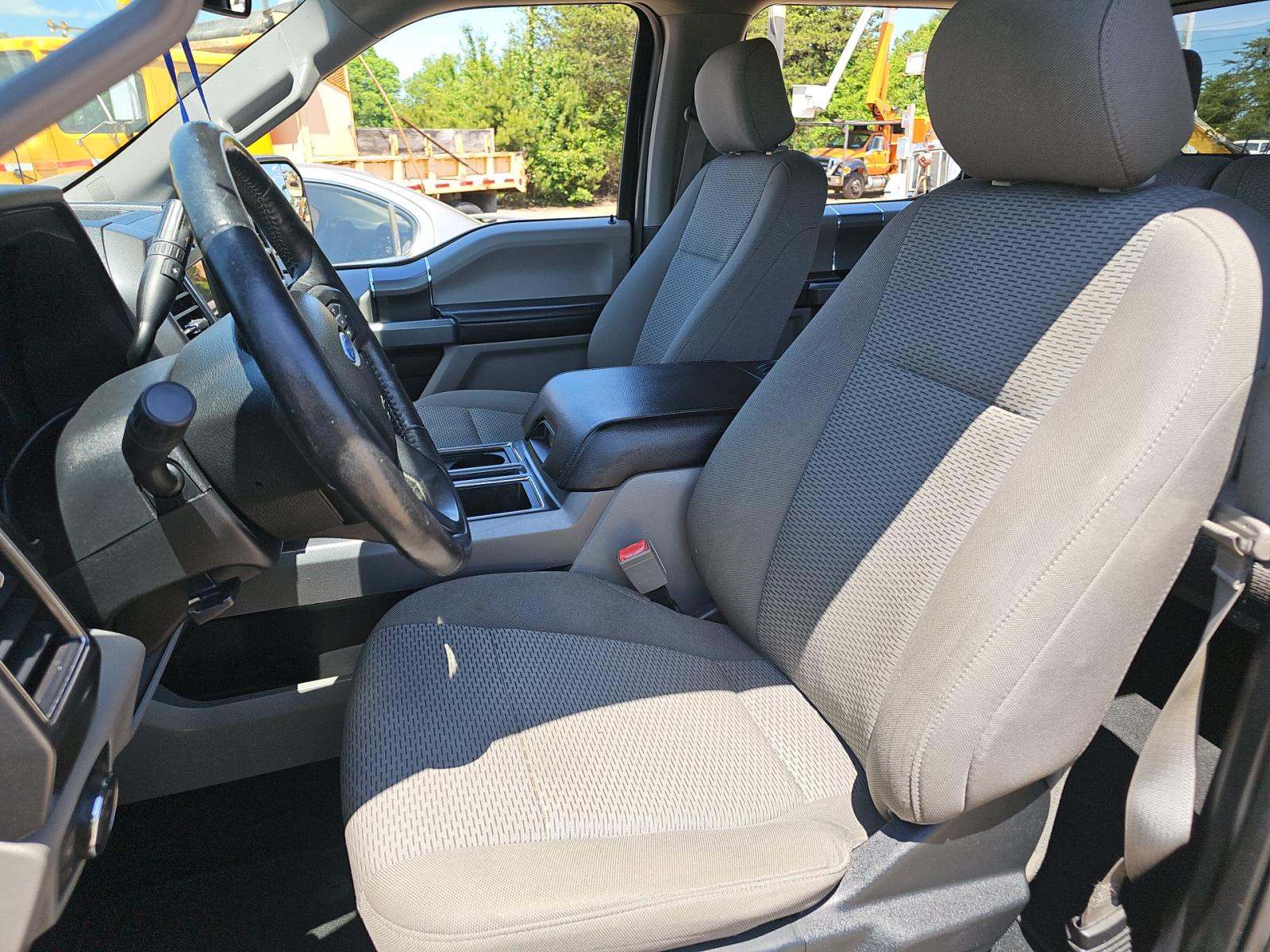 FORD F-150 - 6