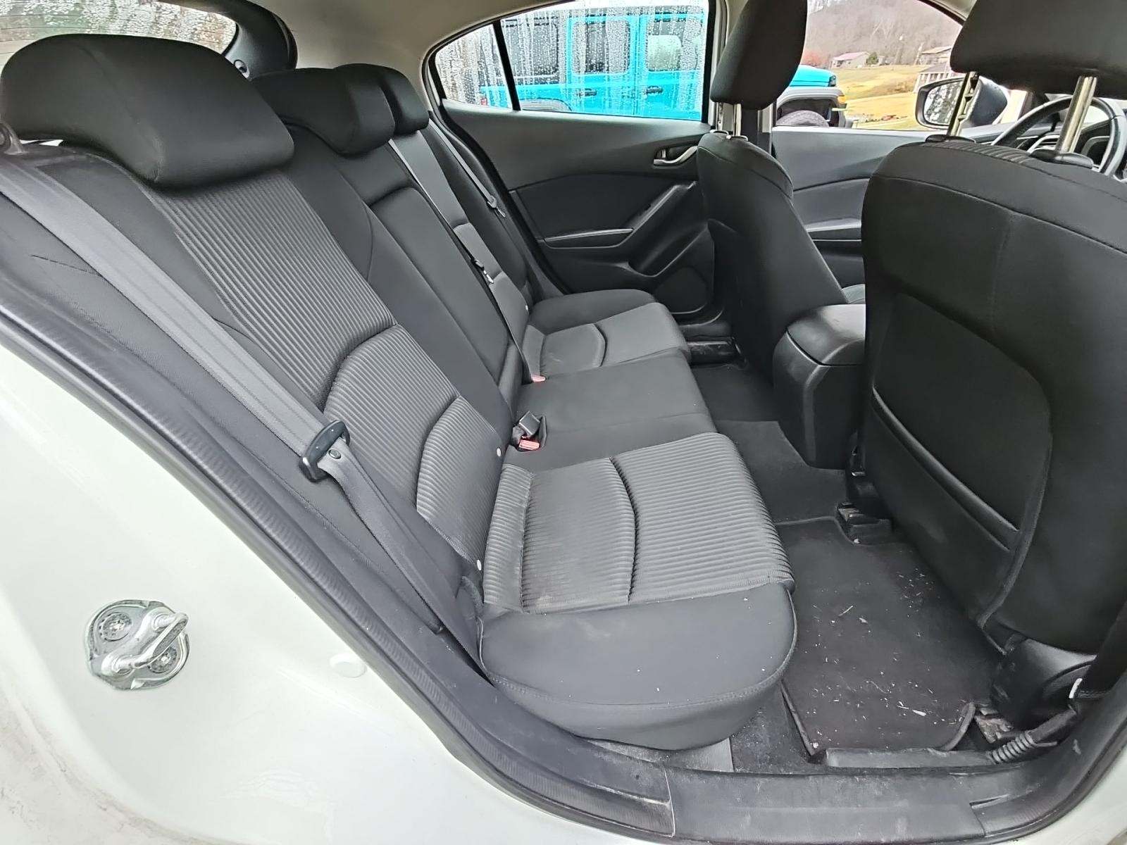 2015 MAZDA MAZDA3 i Touring FWD