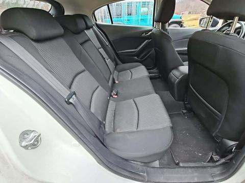 2015 MAZDA MAZDA3 i Touring FWD