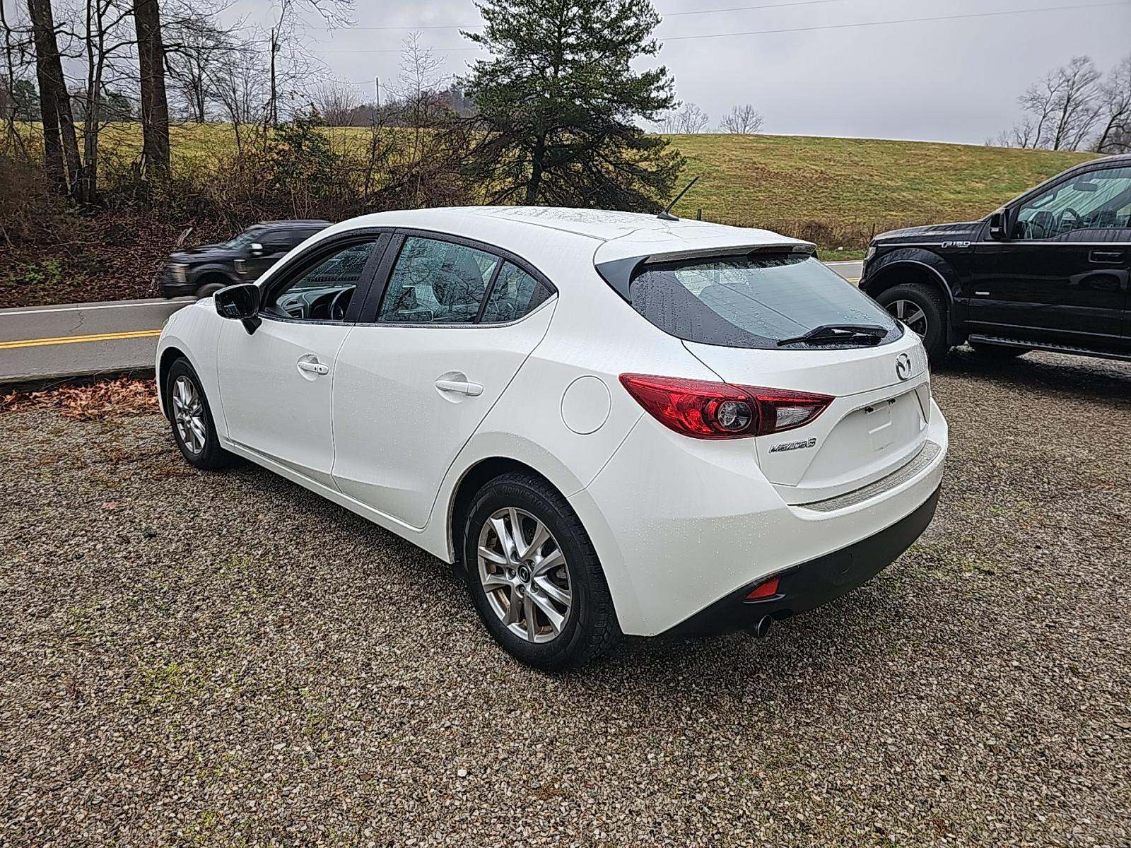 2015 MAZDA MAZDA3 i Touring FWD
