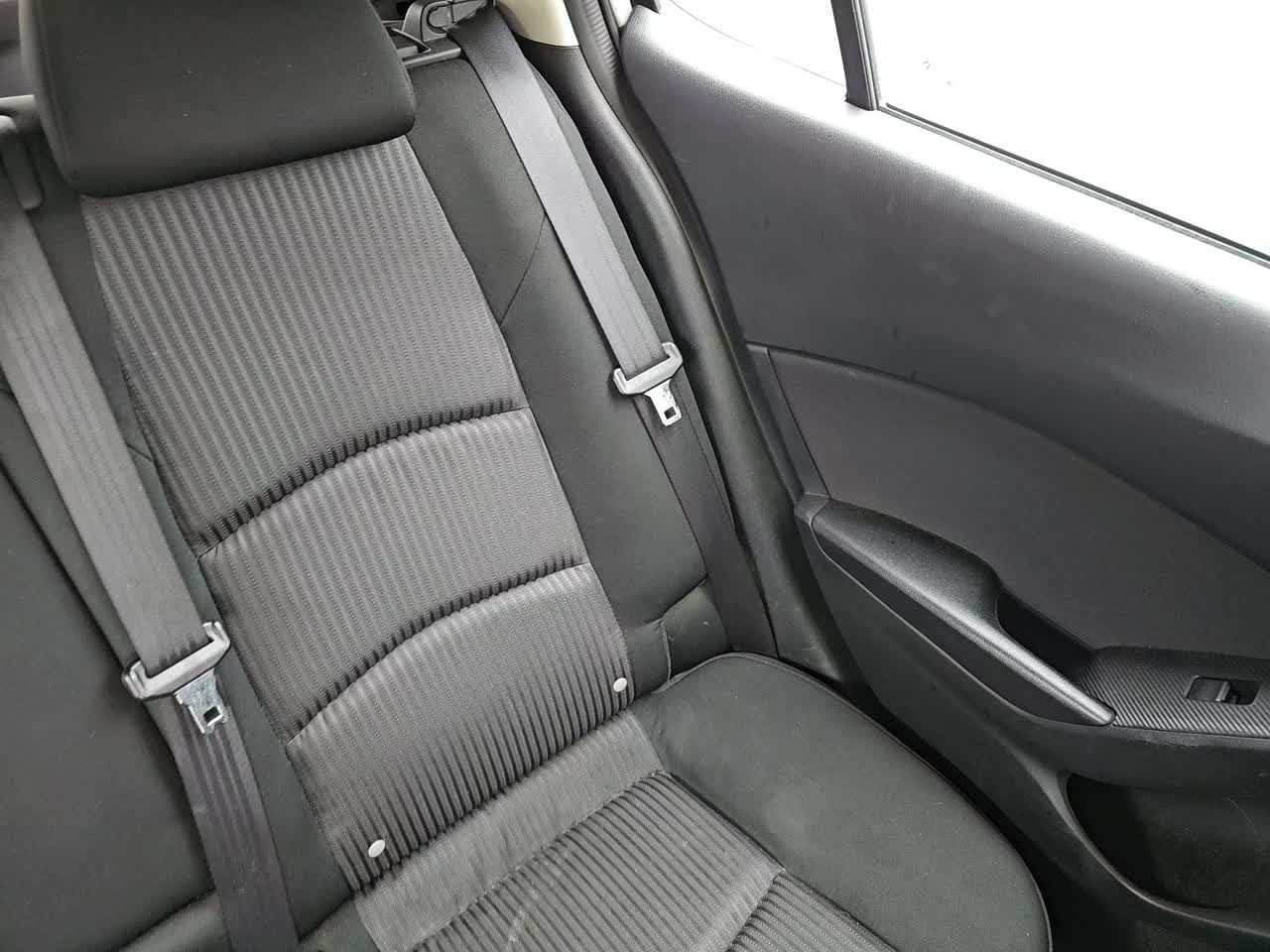 2015 MAZDA MAZDA3 i Touring FWD