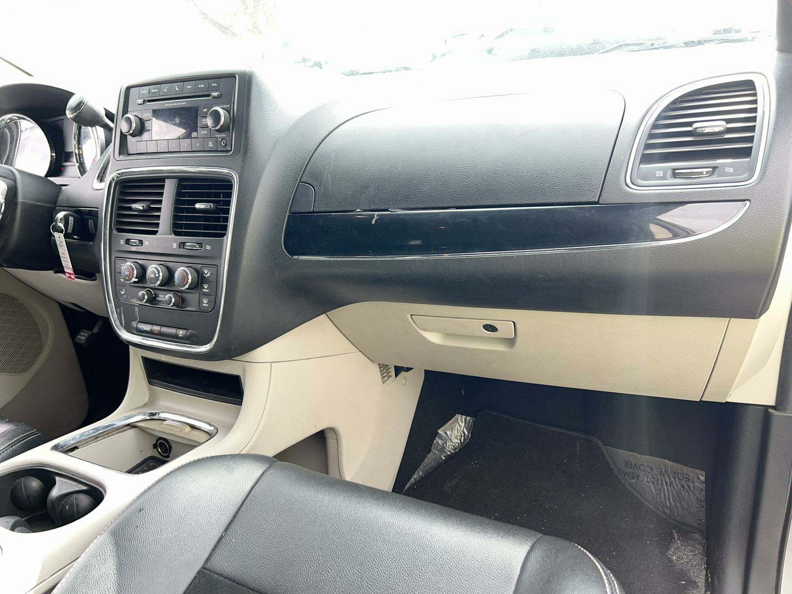 2017 Dodge Grand Caravan SXT FWD