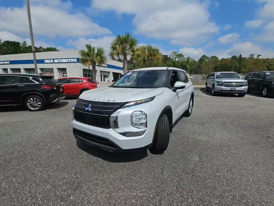 2023 Mitsubishi Outlander ES FWD