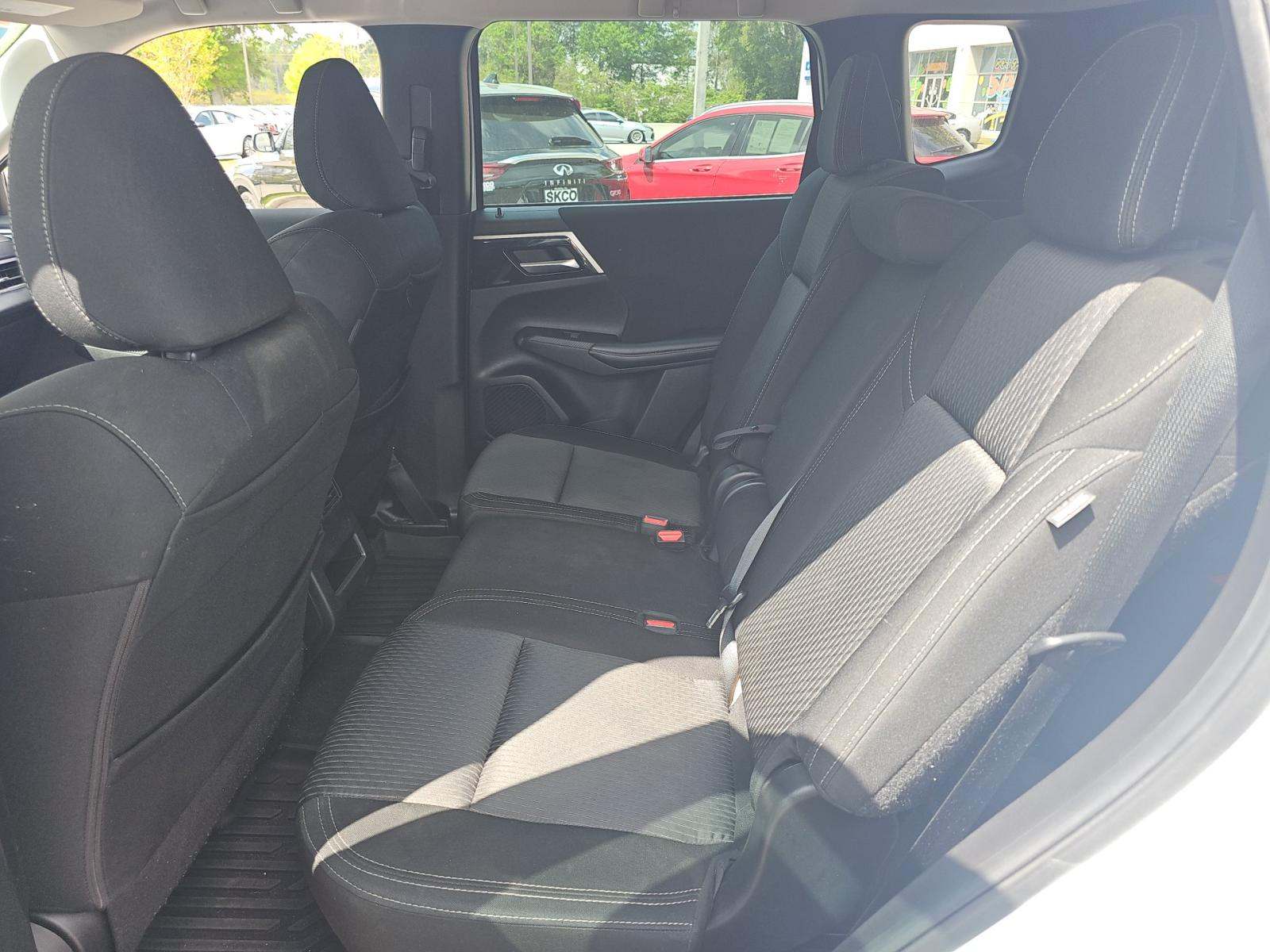 2023 Mitsubishi Outlander ES FWD