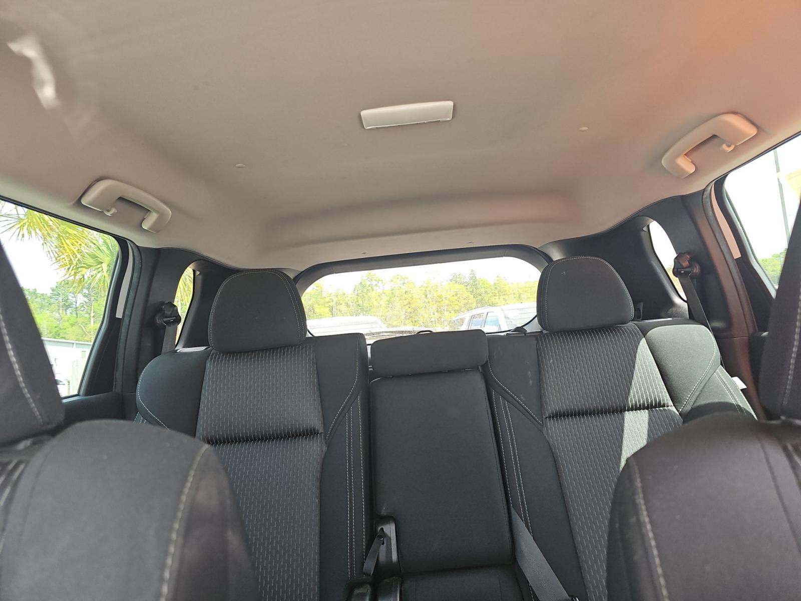 2023 Mitsubishi Outlander ES FWD