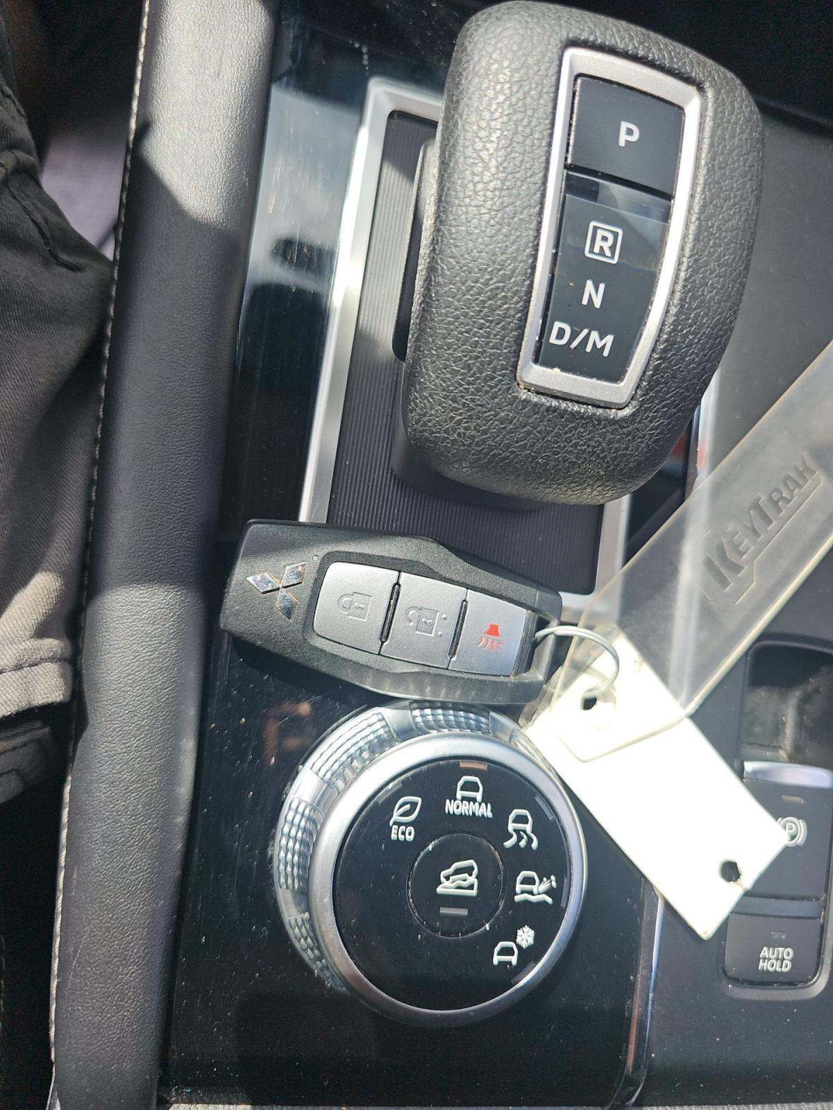 2023 Mitsubishi Outlander ES FWD