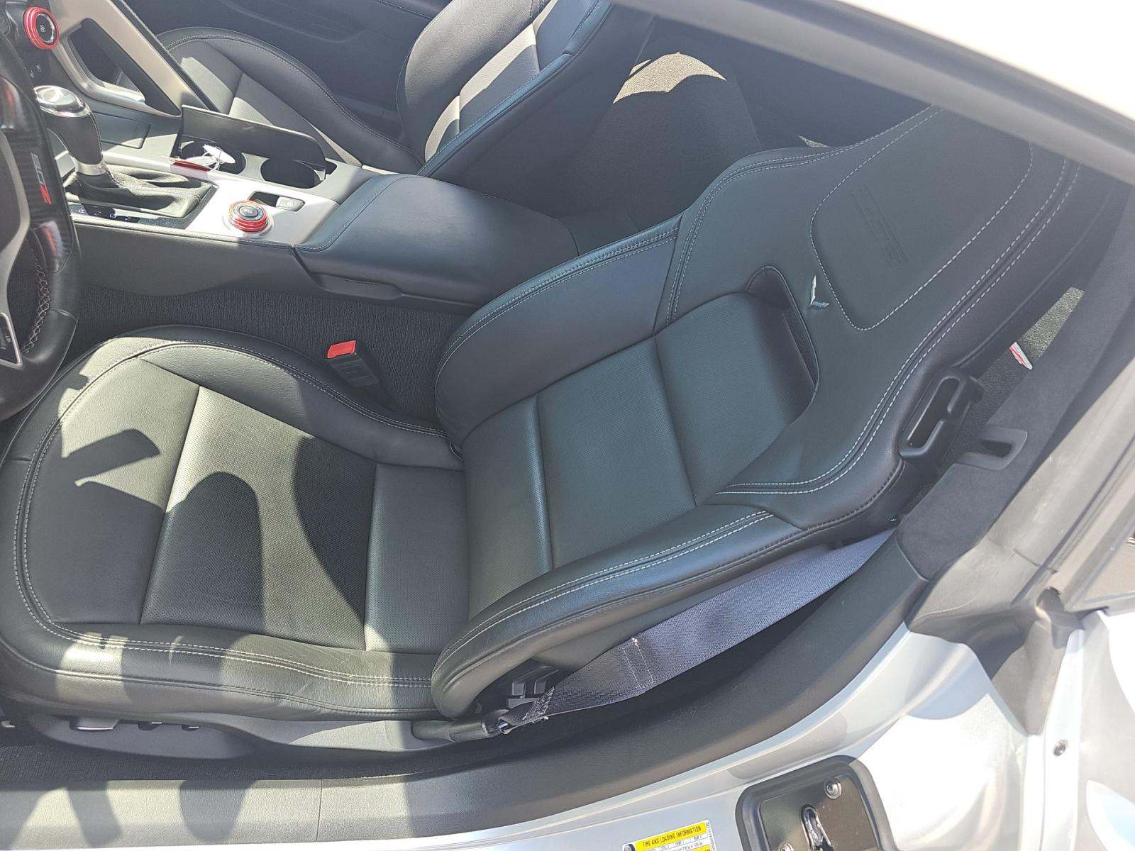 CHEVROLET CORVETTE - 2