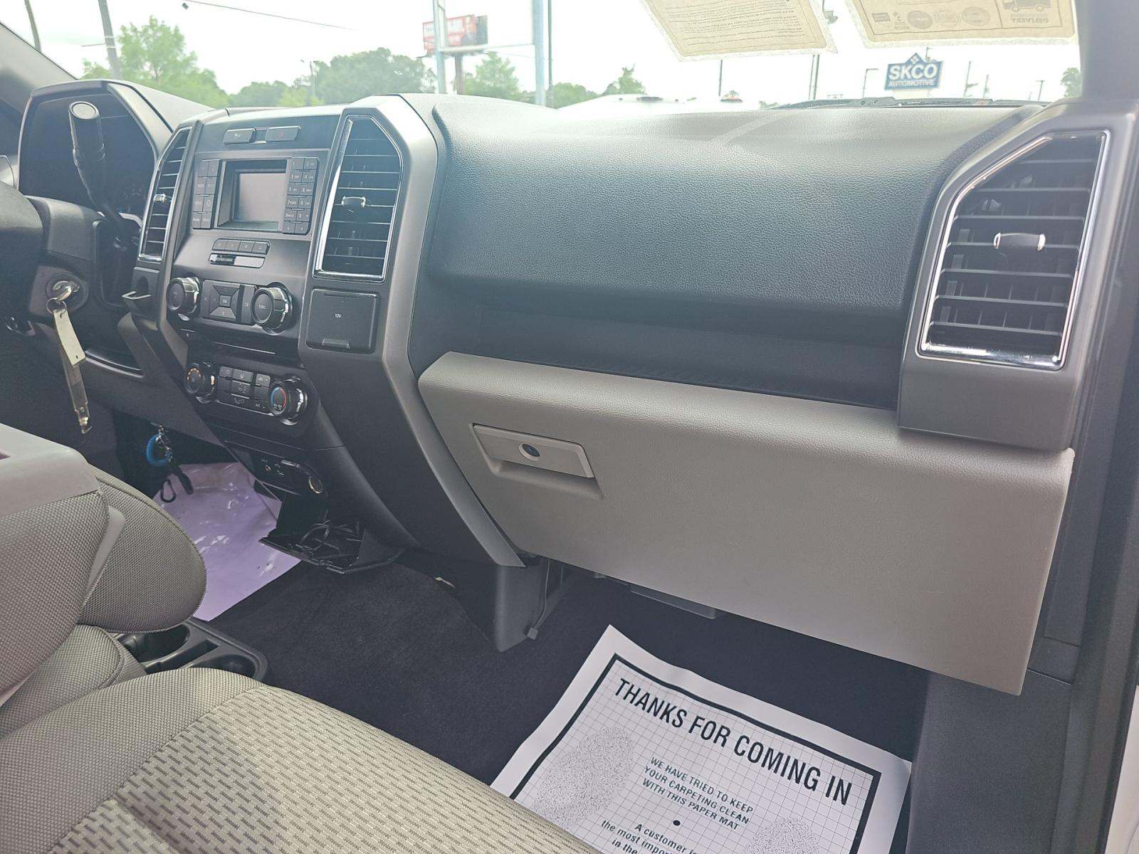 2015 Ford F-150 XLT RWD