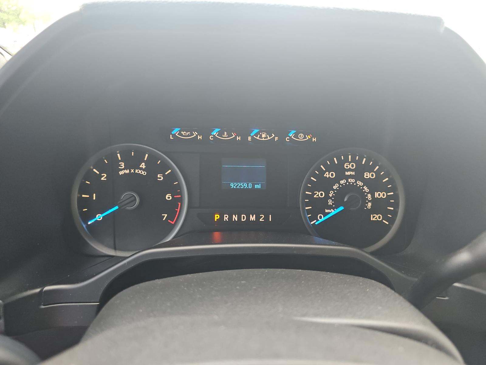 2015 Ford F-150 XLT RWD