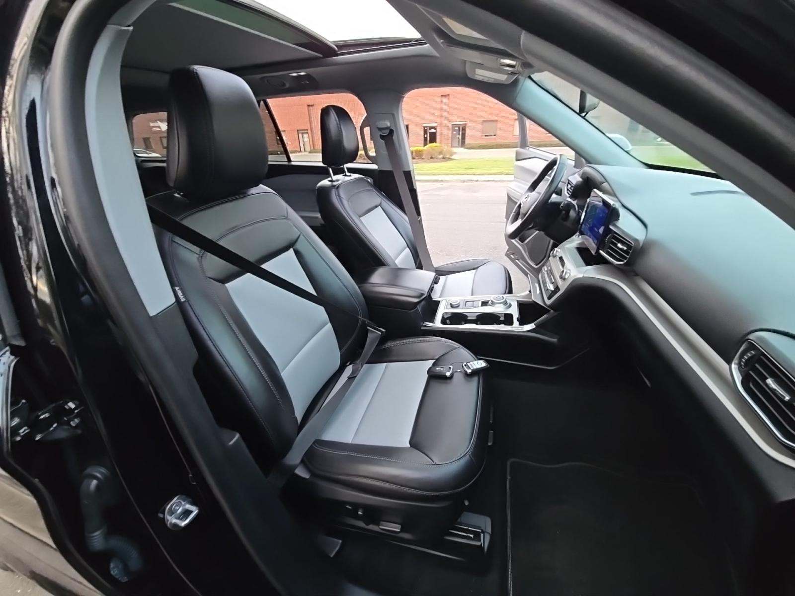 2022 Ford Explorer XLT AWD