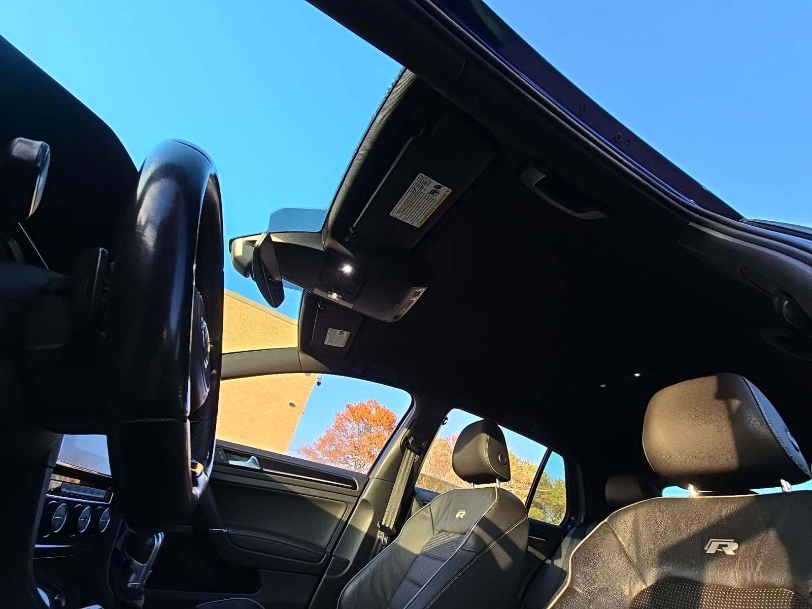 2019 Volkswagen Golf R 2.0T AWD