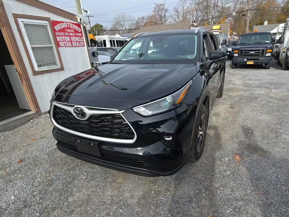 2023 Toyota Highlander XLE AWD