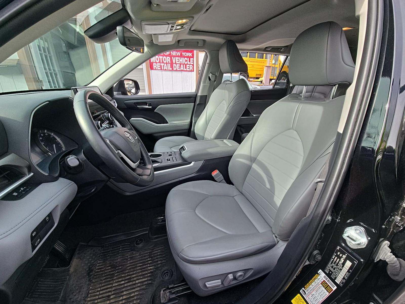 2023 Toyota Highlander XLE AWD