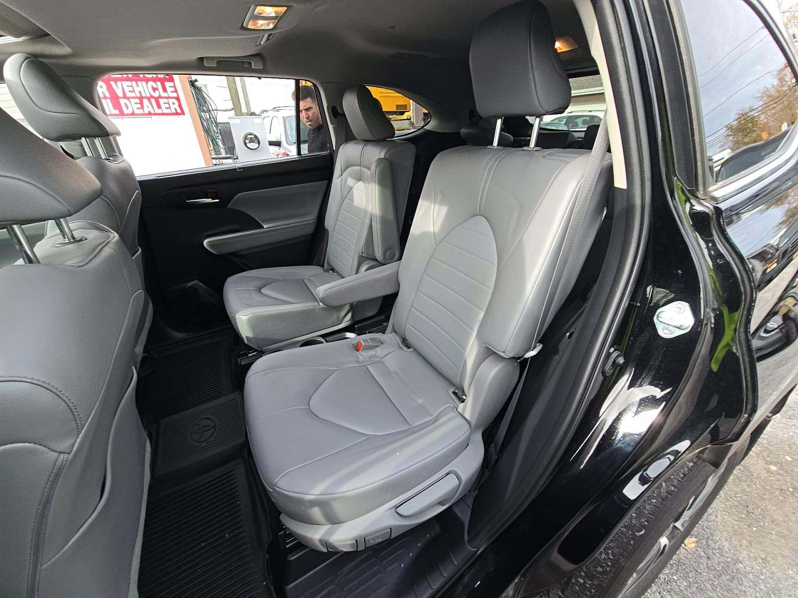 2023 Toyota Highlander XLE AWD