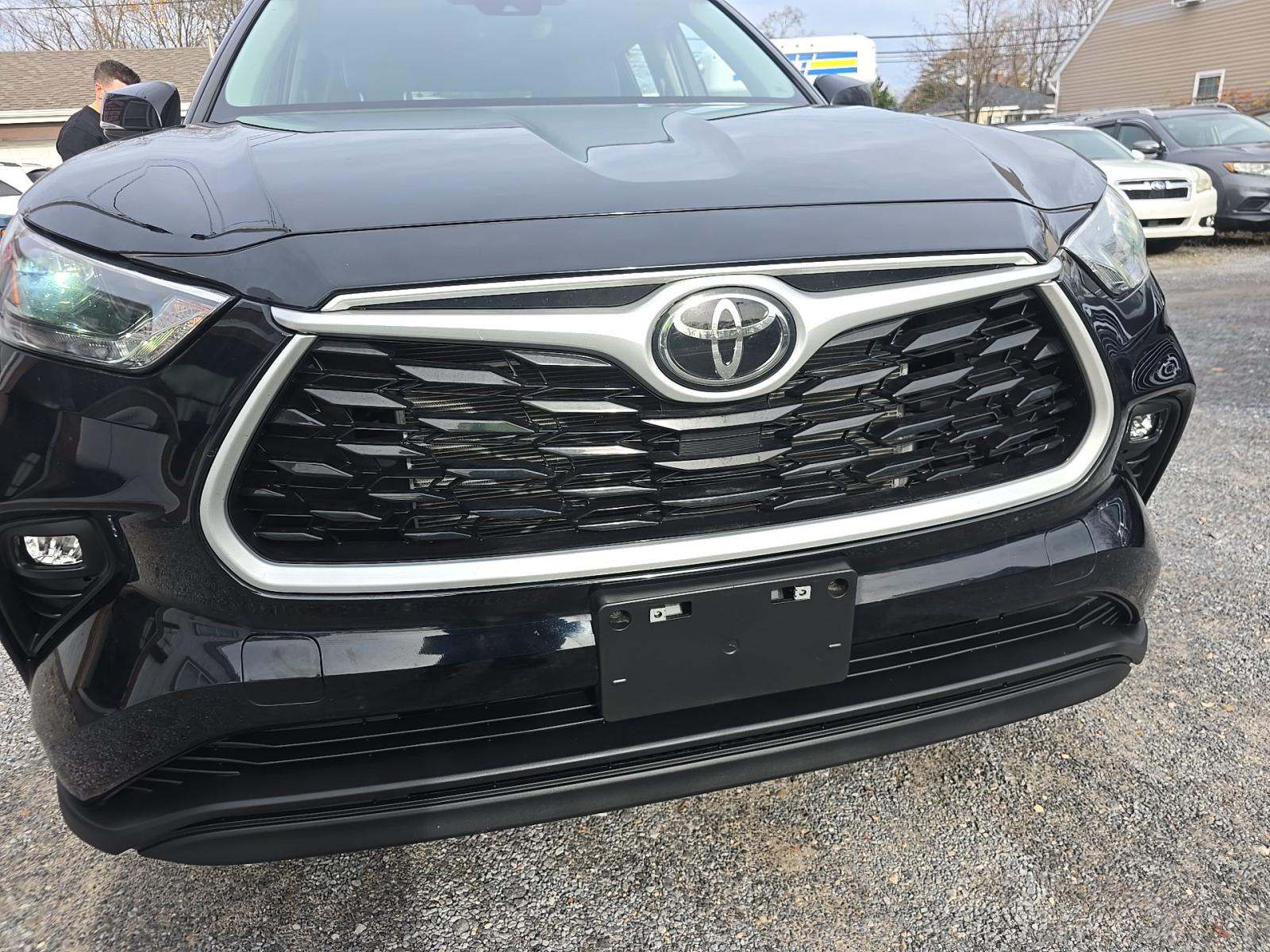 2023 Toyota Highlander XLE AWD