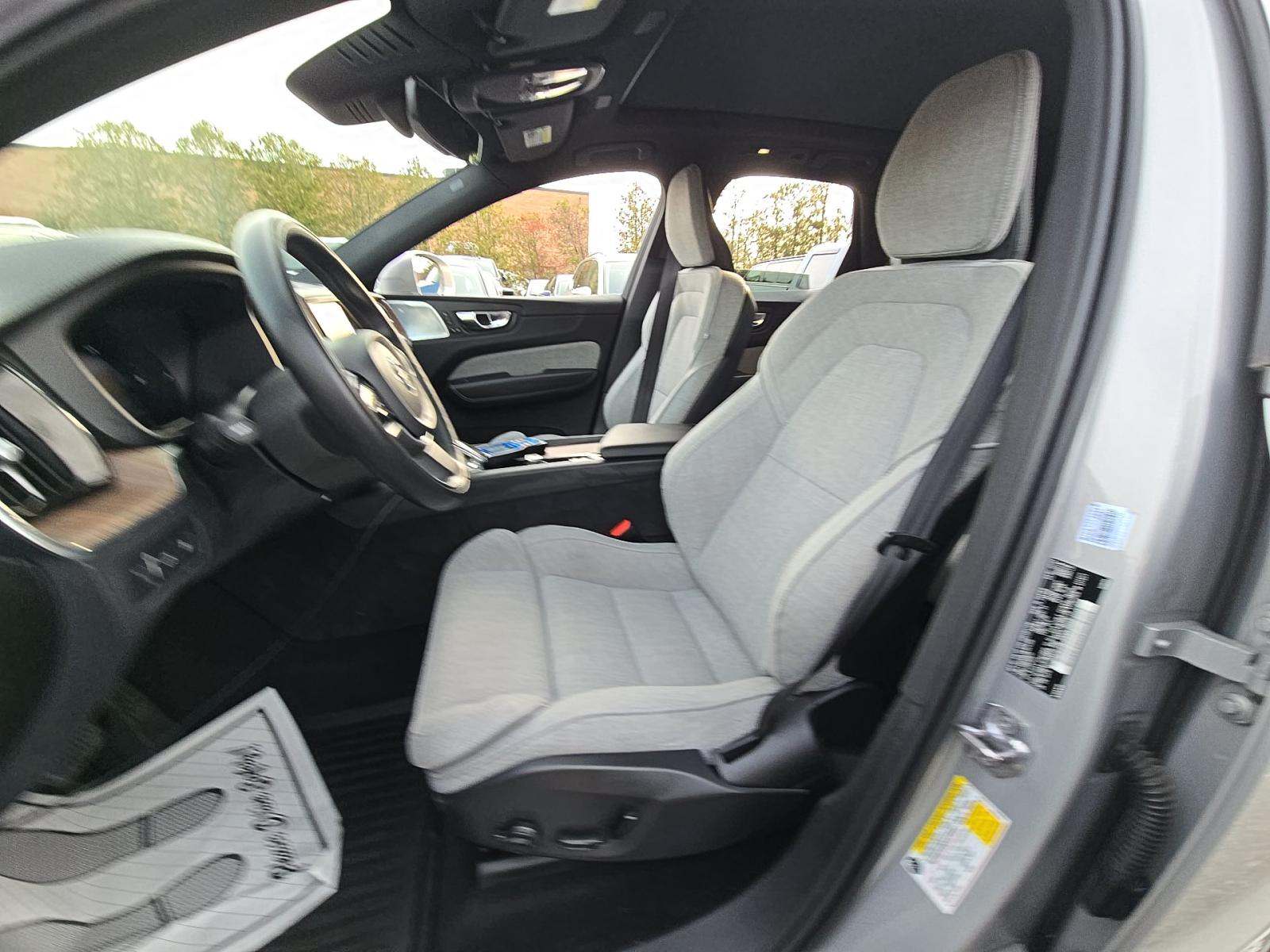 2022 Volvo XC60 Recharge T8 Inscription AWD