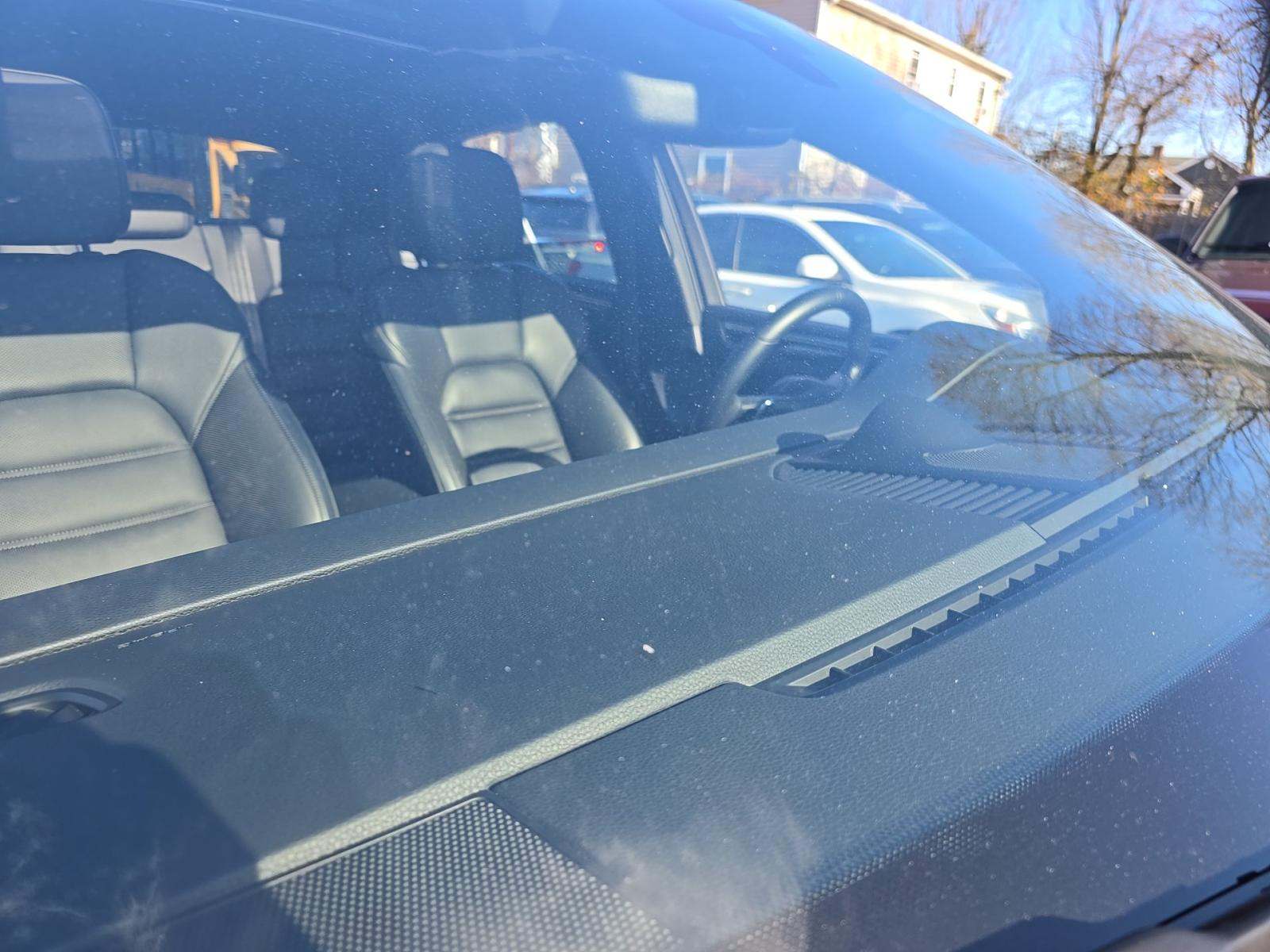 2024 Porsche Macan Base AWD