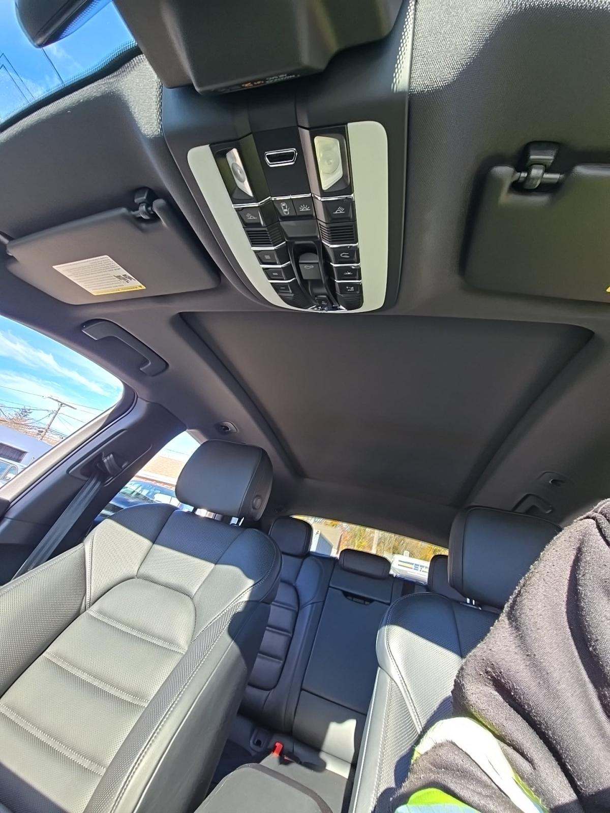 2024 Porsche Macan Base AWD