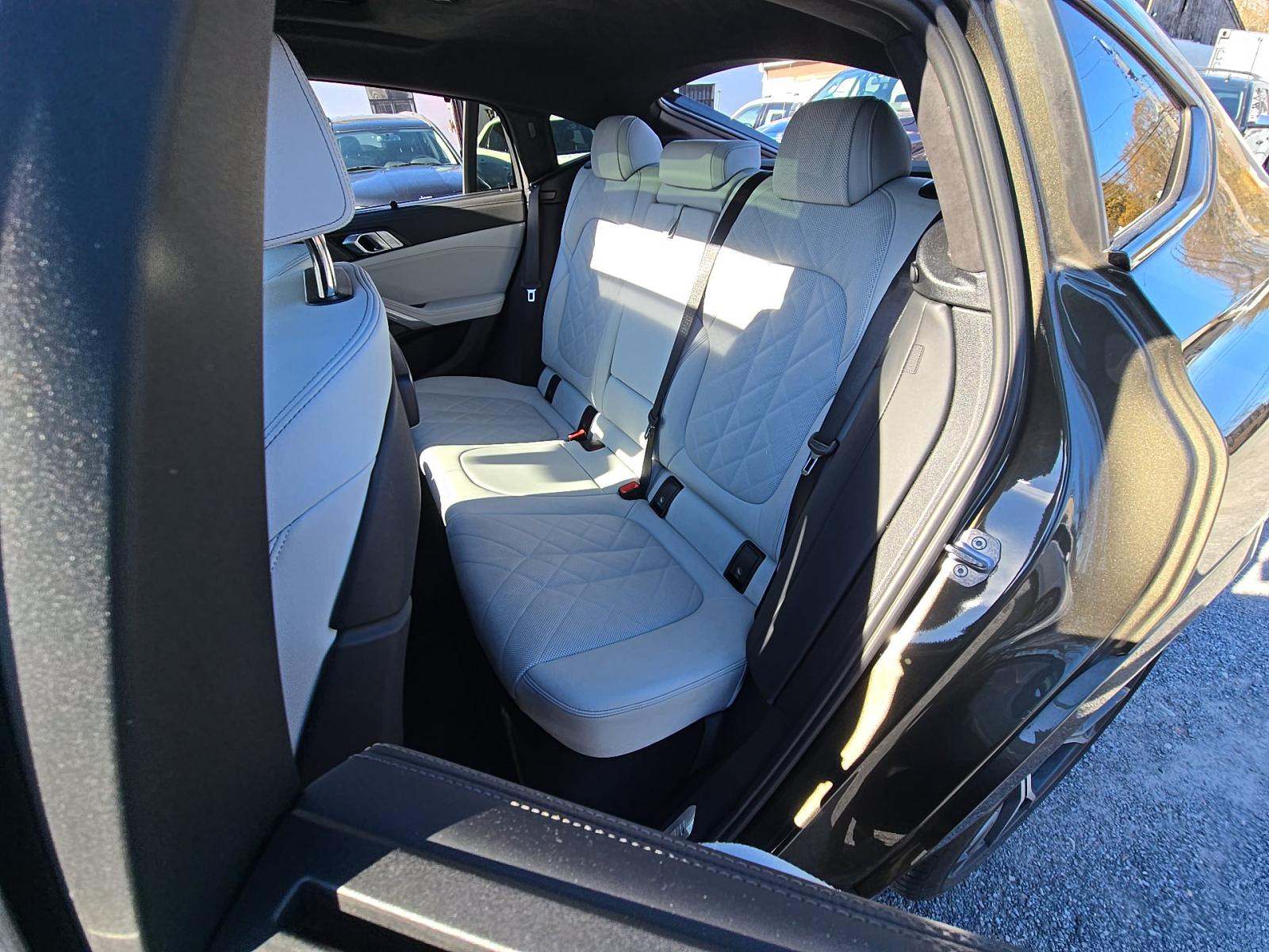 2023 BMW X6 M50i AWD