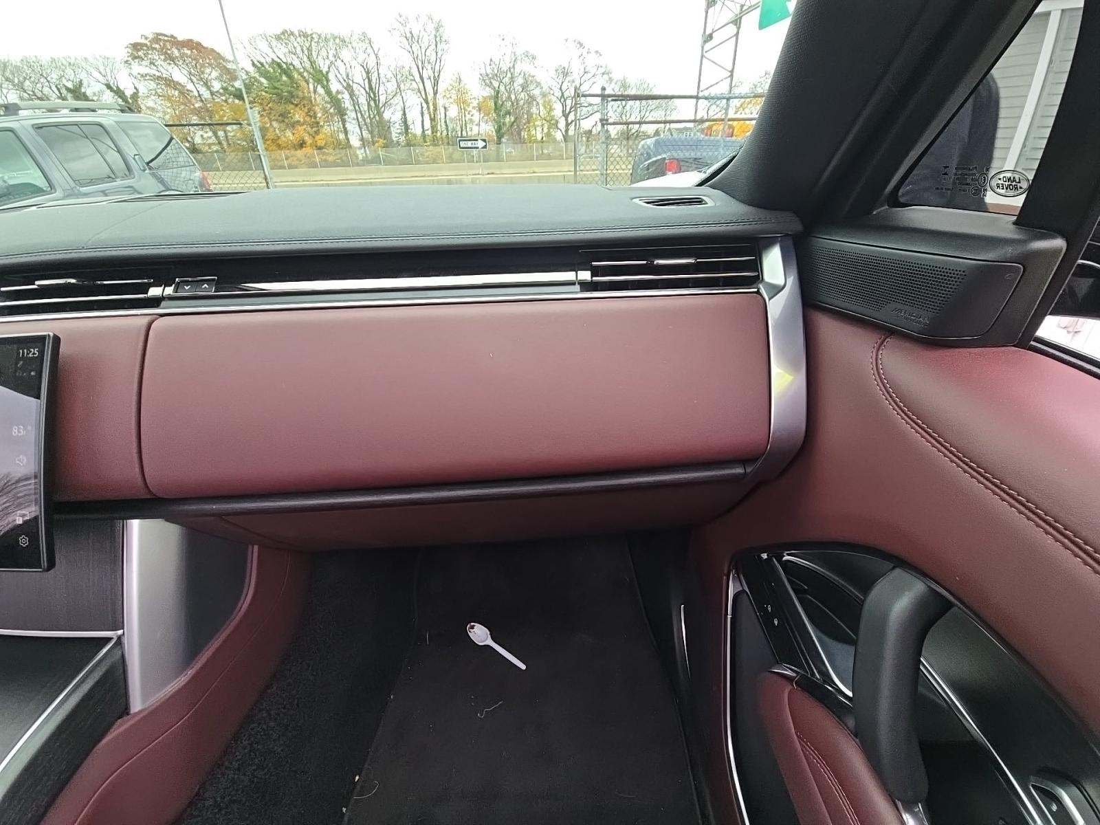 2024 Land Rover Range Rover SE AWD