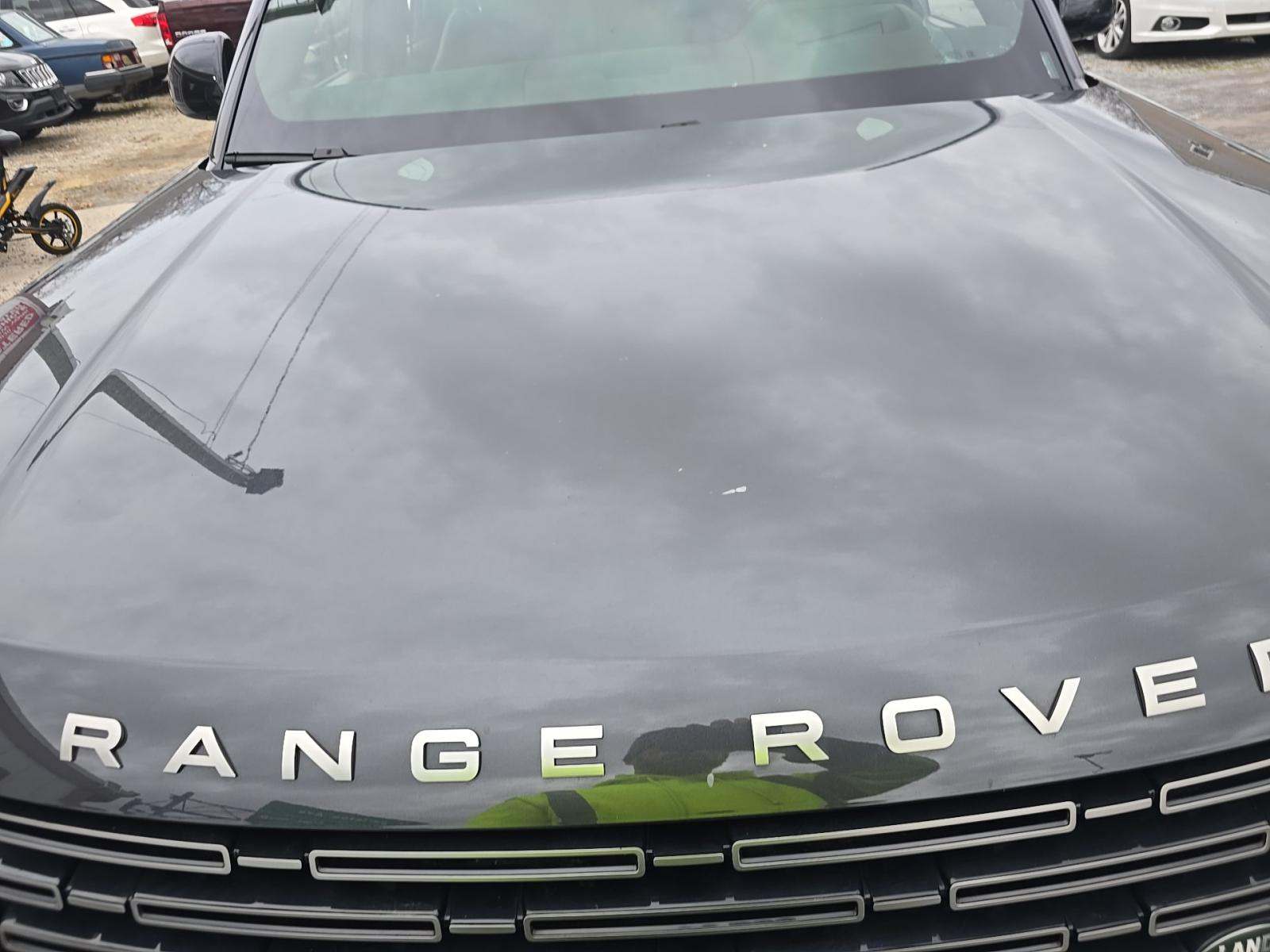 2024 Land Rover Range Rover SE AWD